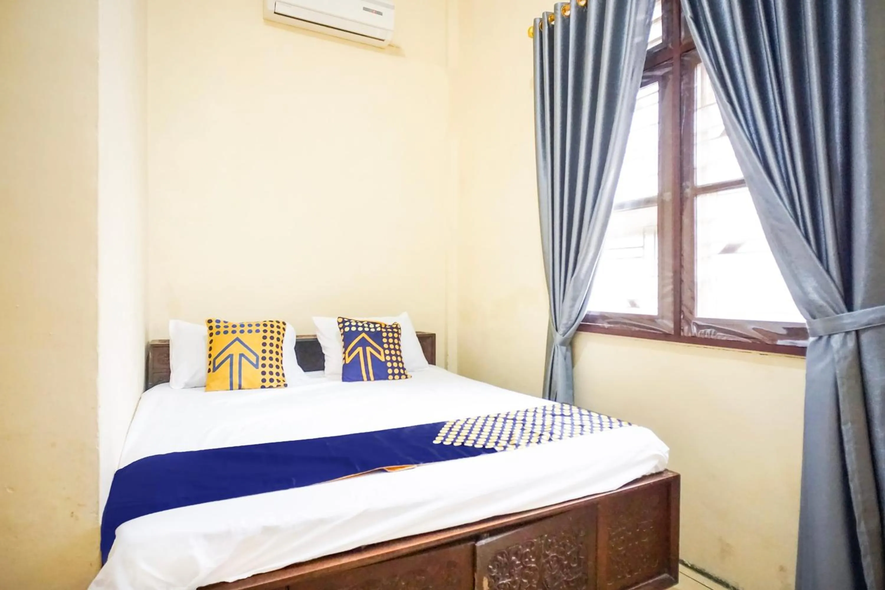 Bedroom, Bed in Hotel O Tamara Homestay SyariahNearMasjid Raya Medan