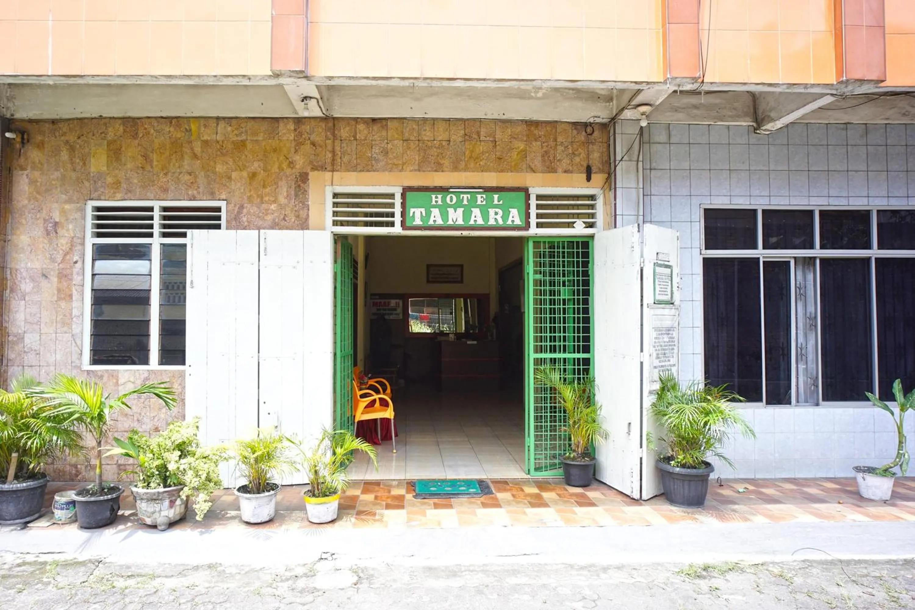 Facade/entrance in Hotel O Tamara Homestay SyariahNearMasjid Raya Medan
