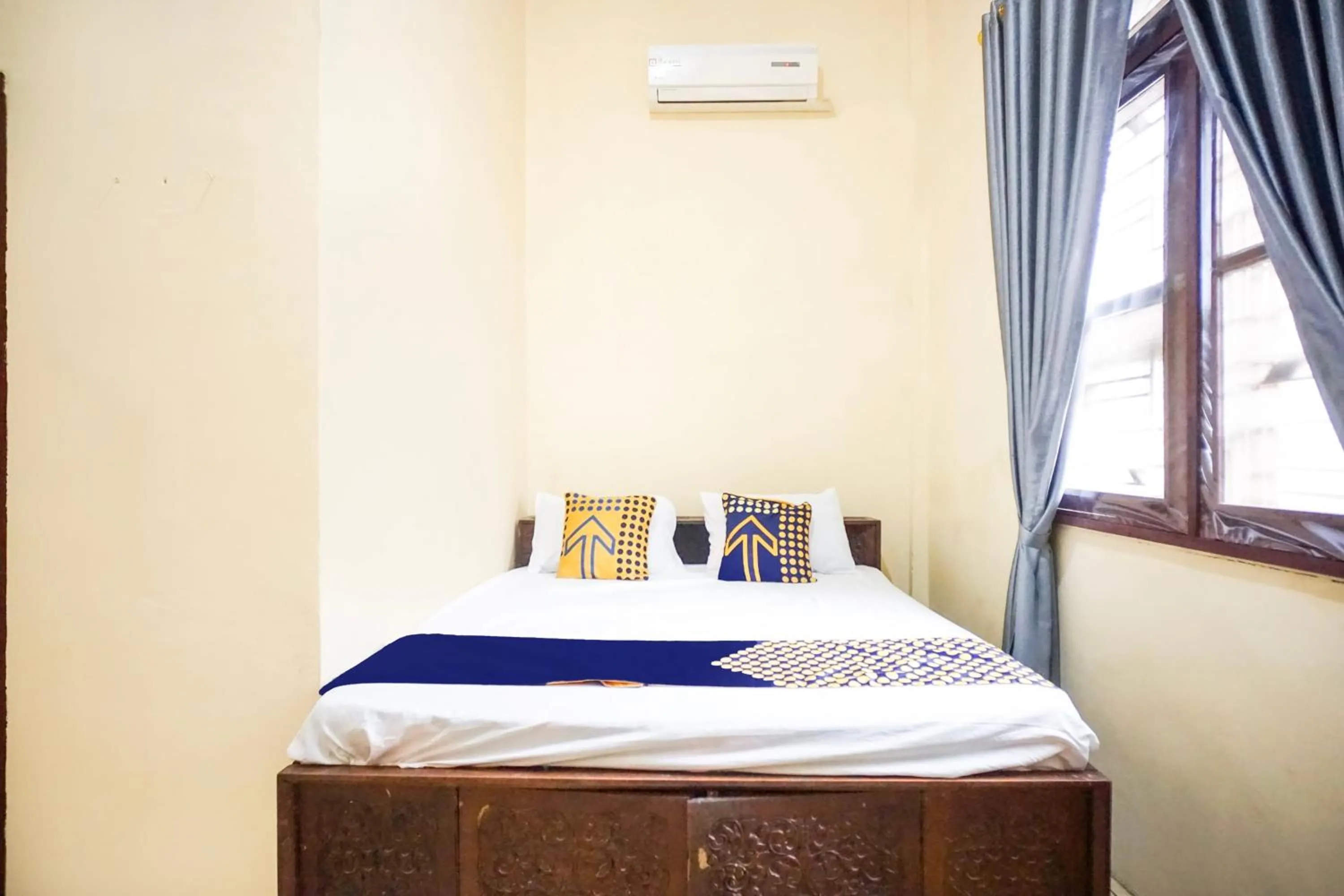 Bedroom, Bed in Hotel O Tamara Homestay SyariahNearMasjid Raya Medan