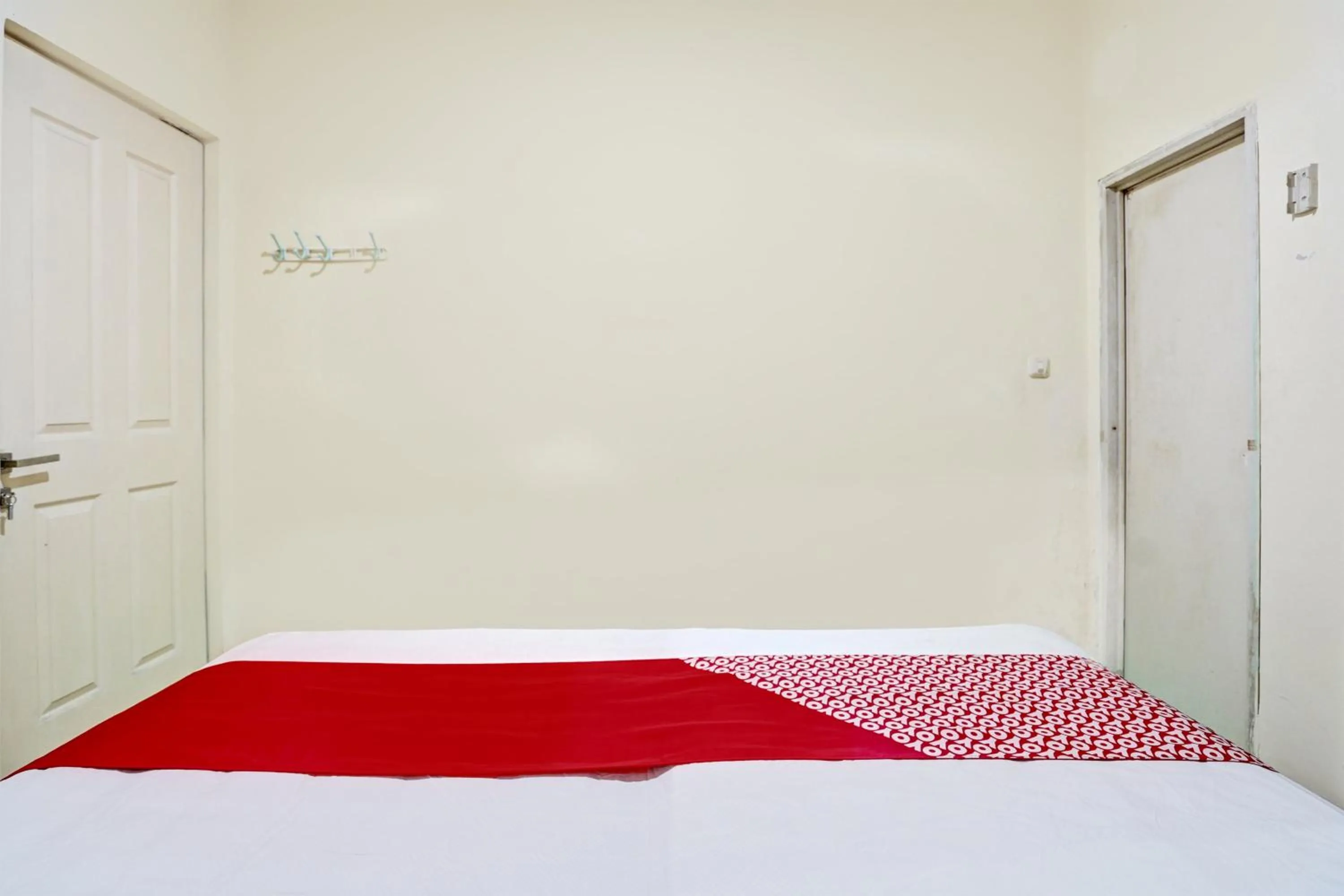 Bedroom, Bed in Hotel O Garden Homestay 3 Merlion