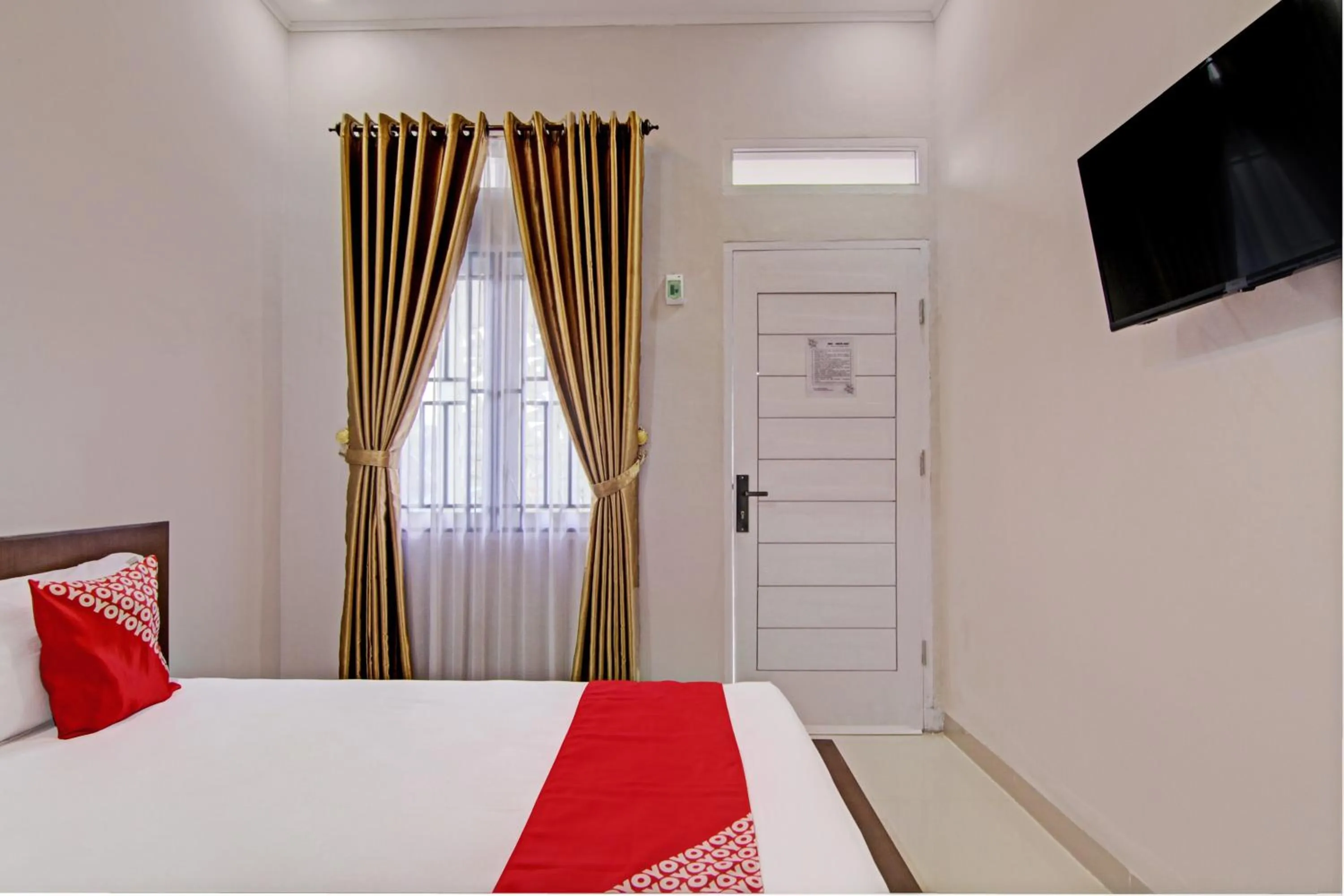 Bedroom in Hotel O Nrc White House