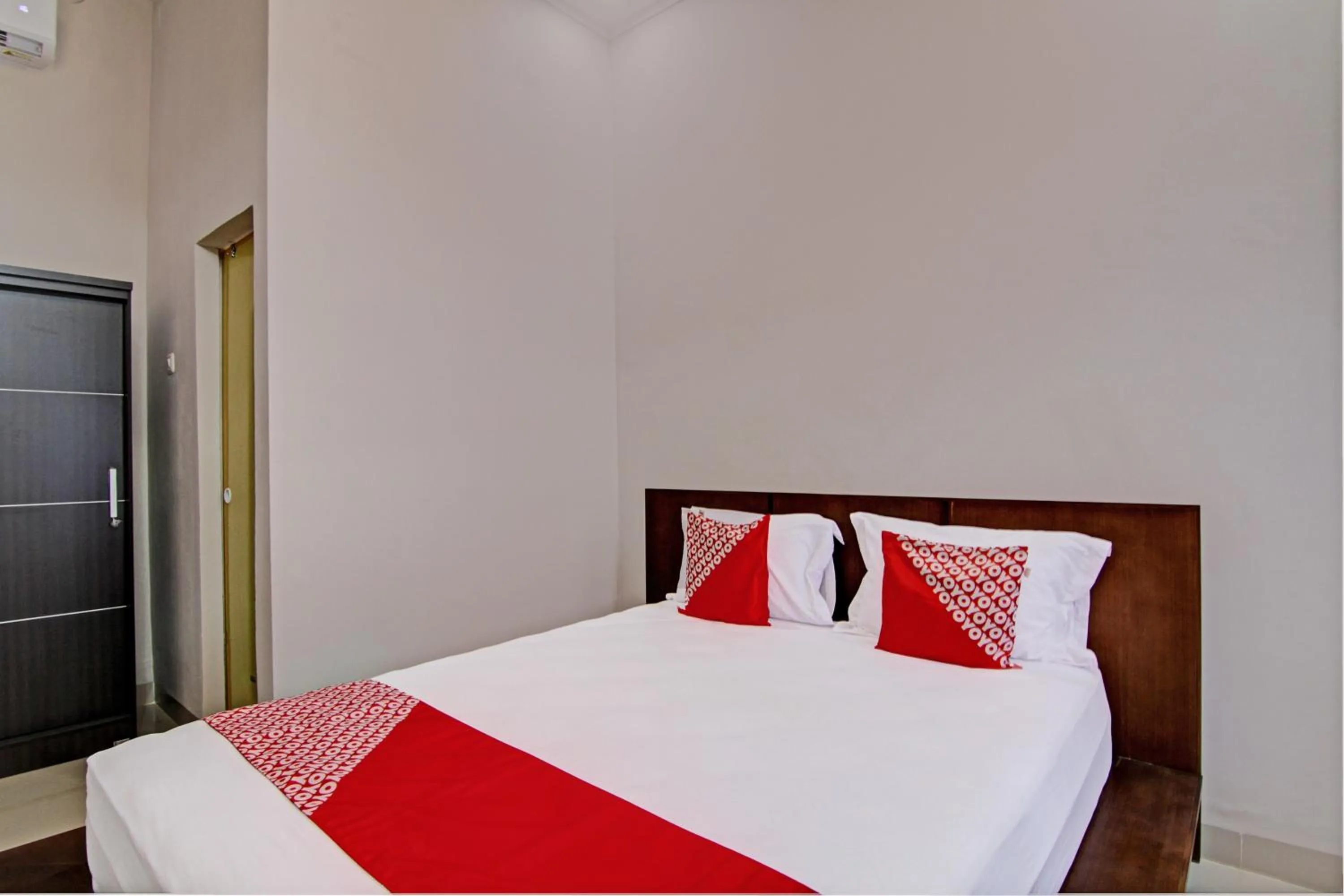 Bedroom in Hotel O Nrc White House