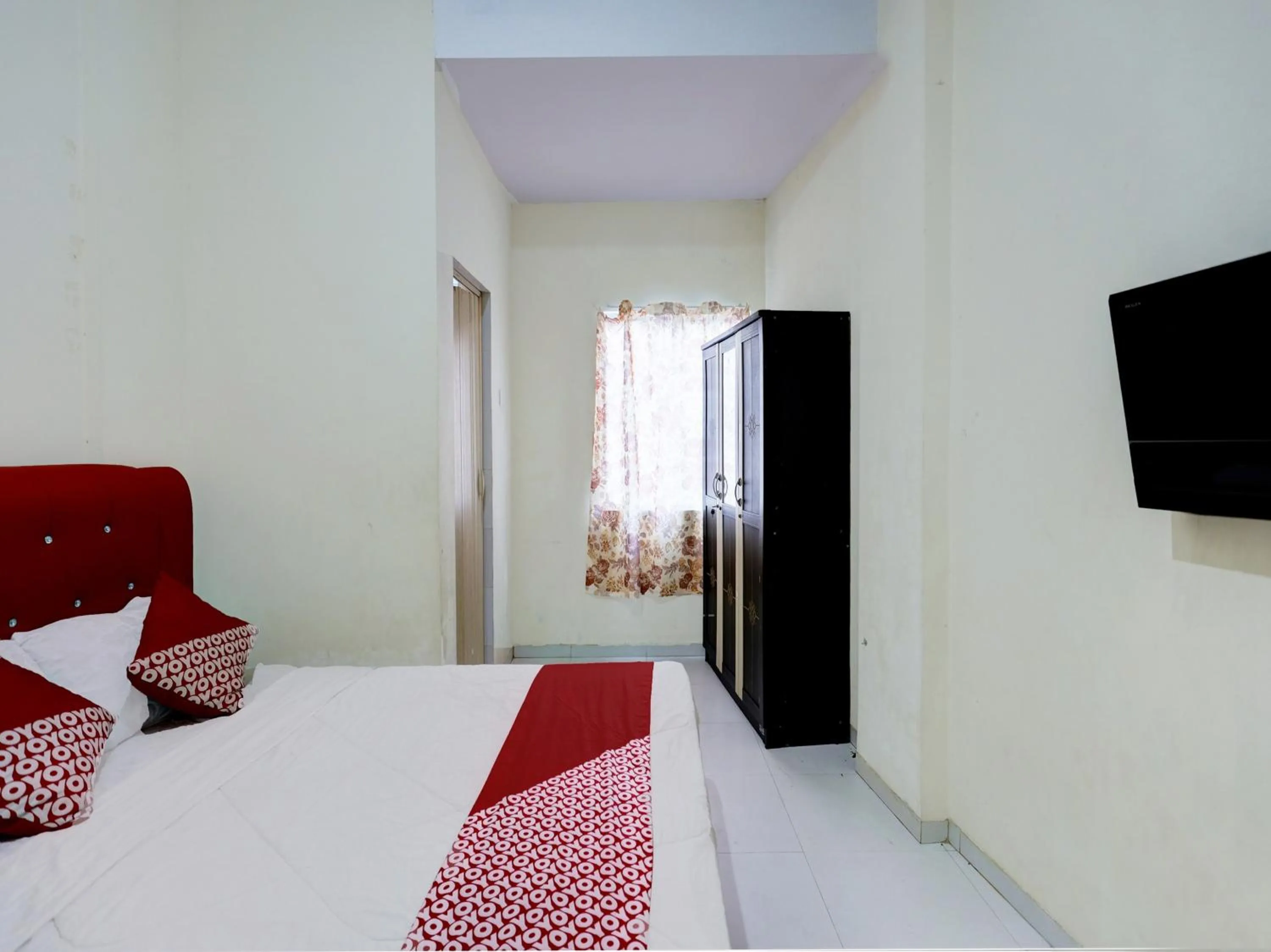 Bedroom, Bed in Hotel O Baloi Homestay