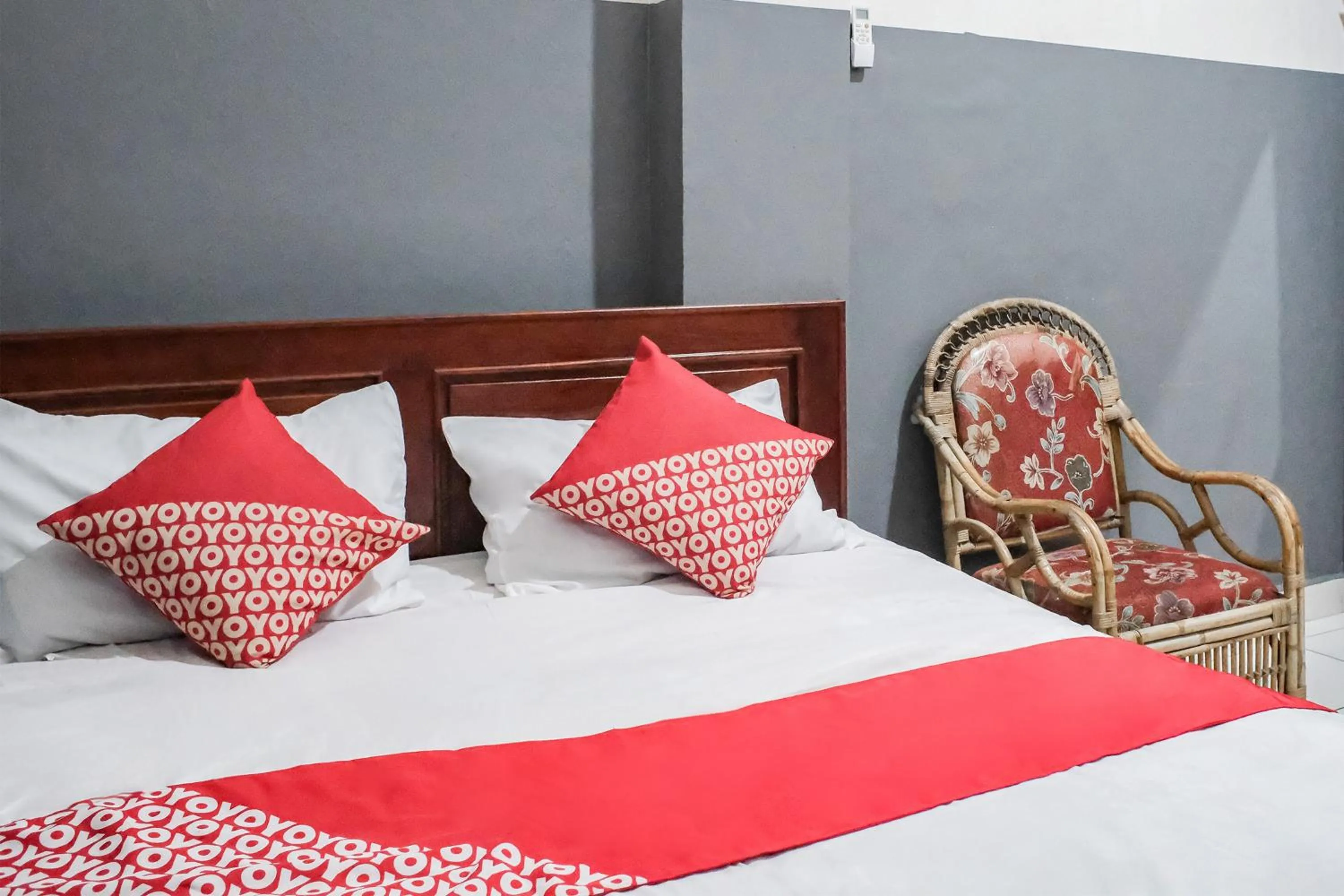 Bedroom, Bed in OYO 93117 Penginapan Tiga Dara