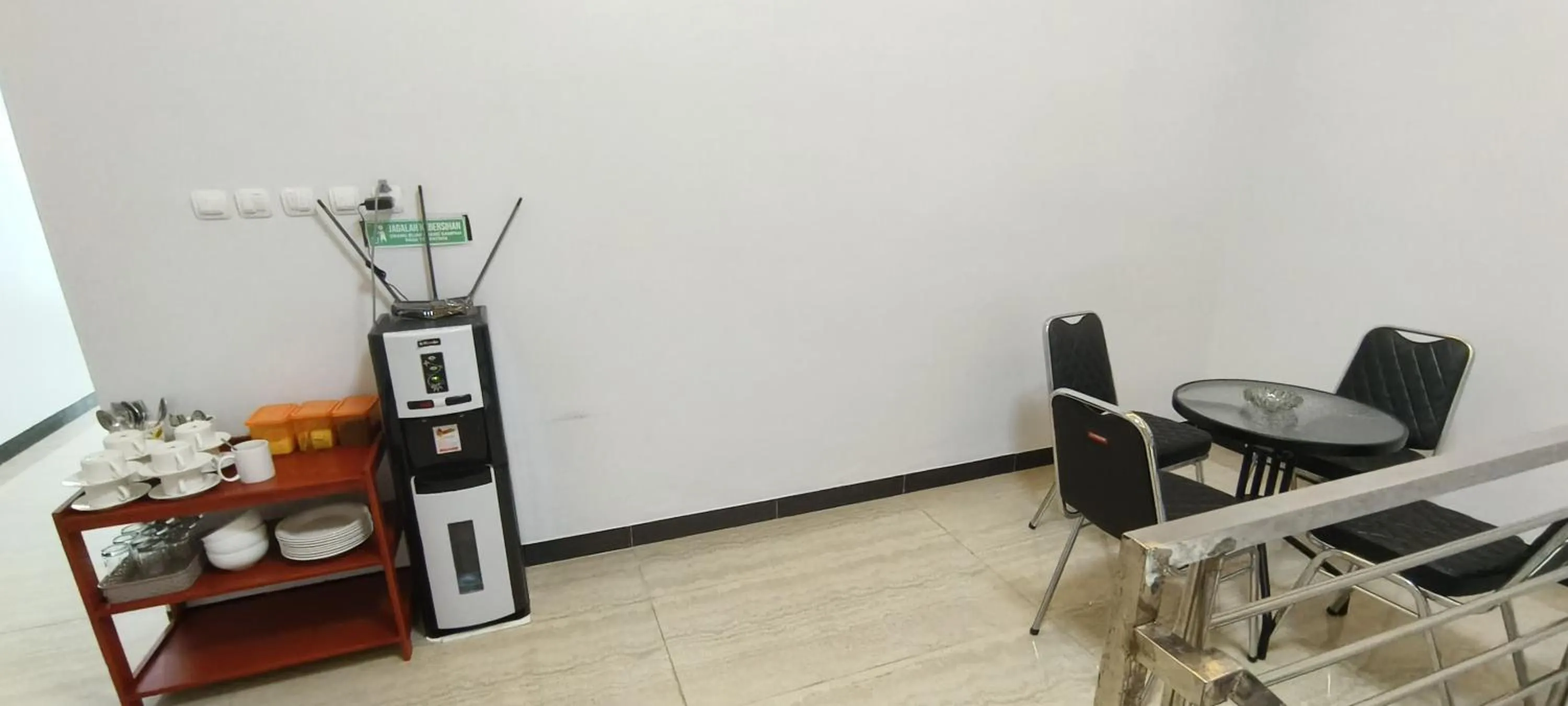 Lobby or reception in Hotel O Wisma Hamalau SyariahNearPulau Bromo Pedestrian Bridge