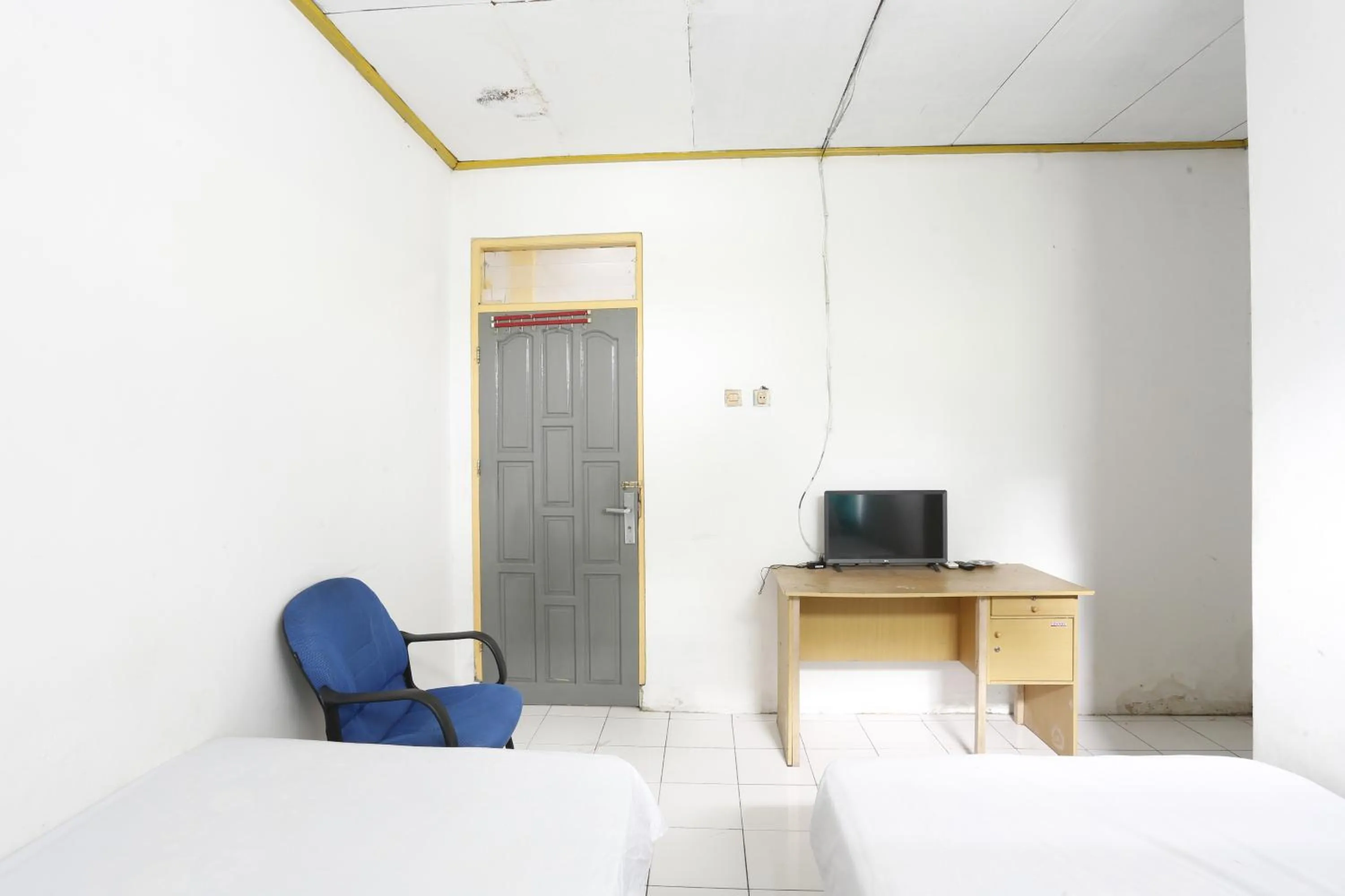 Bedroom, Bed in Hotel O Penginapan Budhe Sri