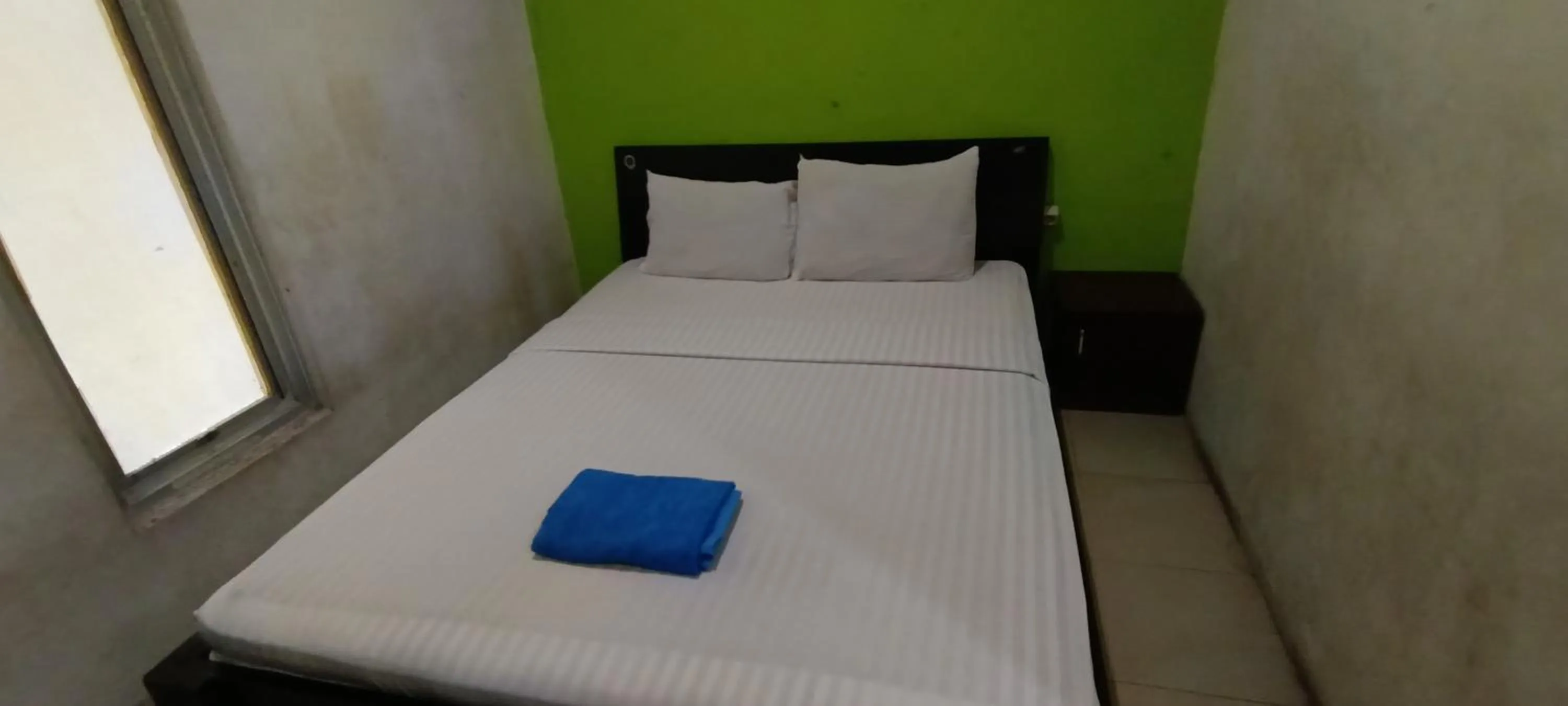 Bedroom, Bed in Hotel O Azwa Gh Katingan Near Lapangan Sepak Bola Pegatan Hilir