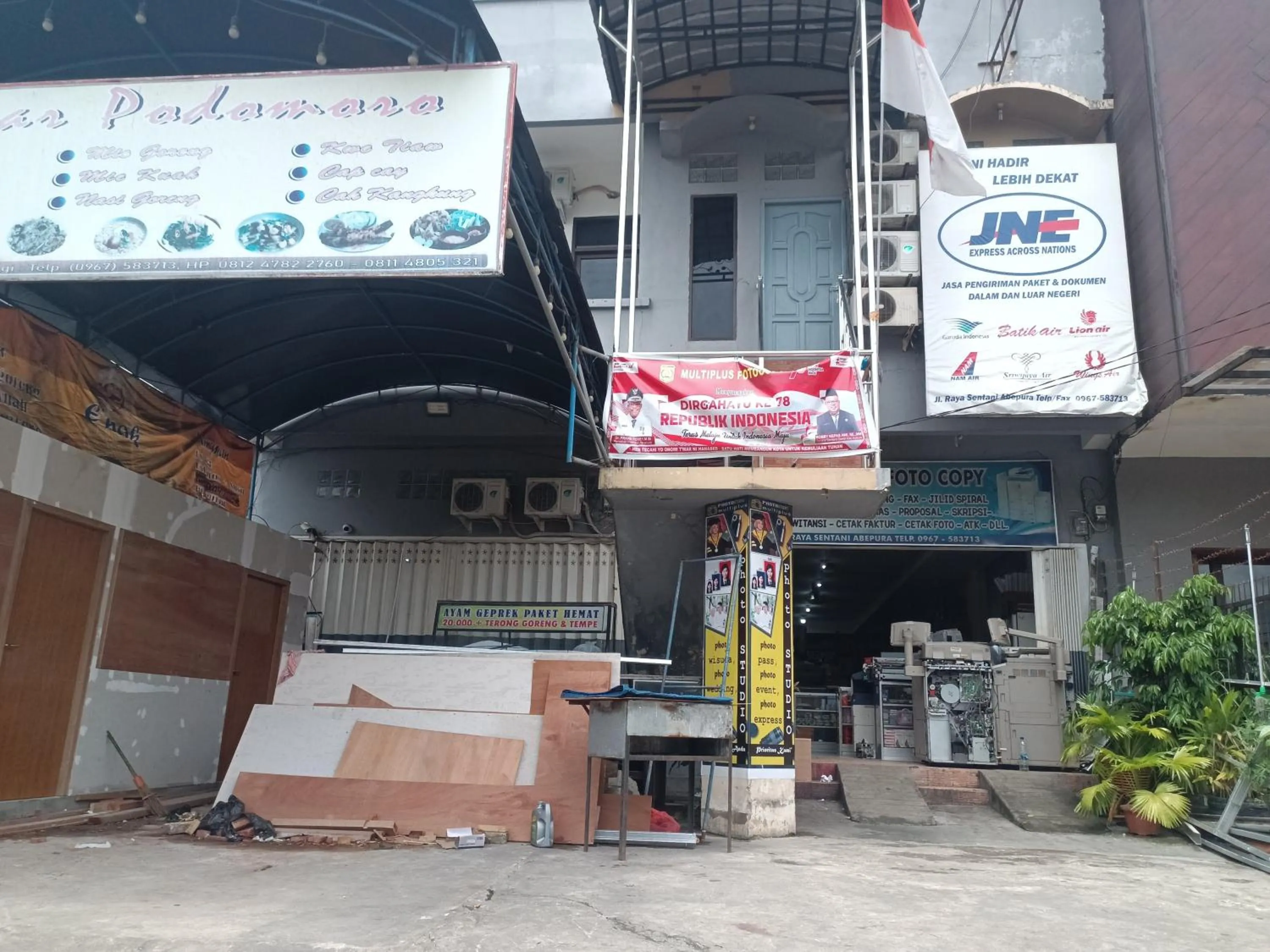 Facade/entrance in OYO 93090 Multi Plus Inn