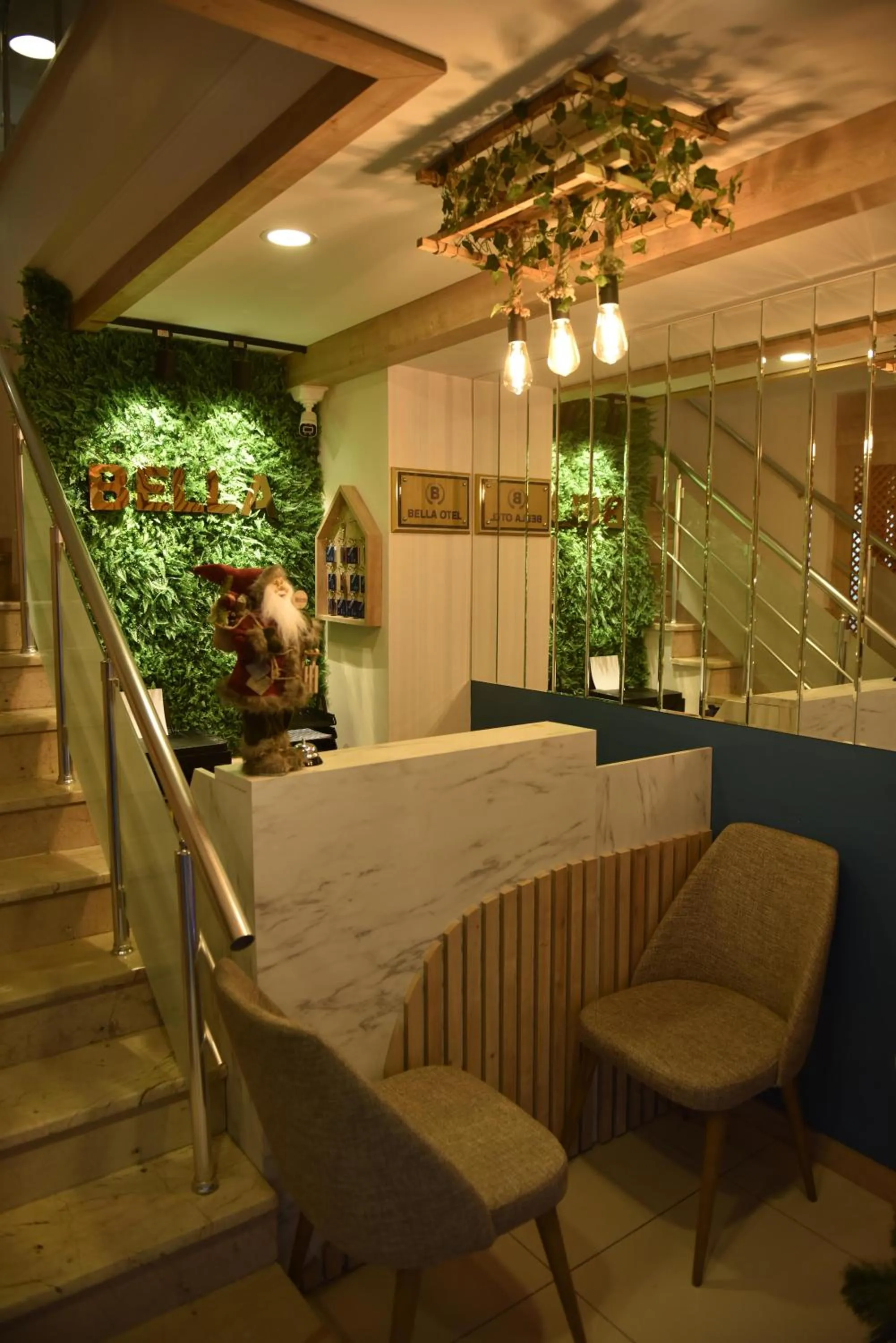 Lobby or reception in Bella Otel Mudanya