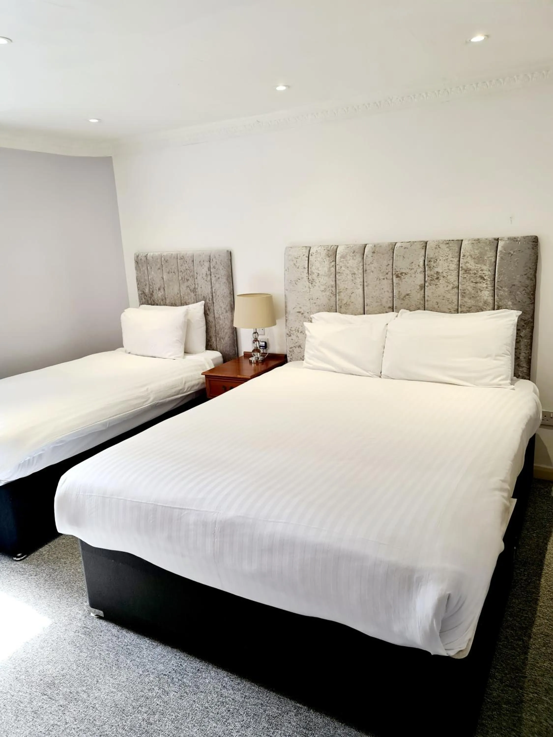 Family, Bed in Barons Court Hotel Walsall