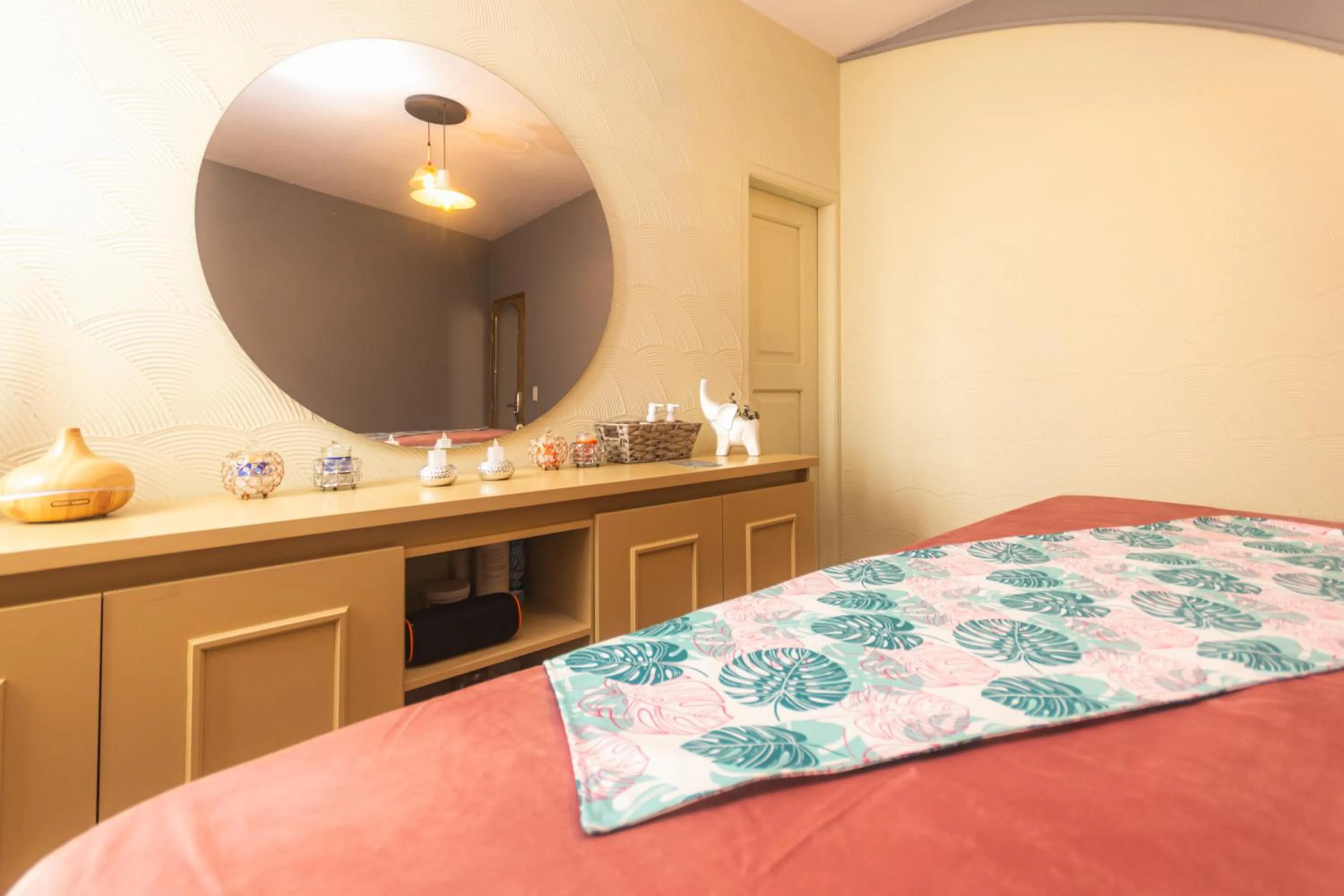 Spa and wellness centre/facilities, Bed in Hotel Chromatic