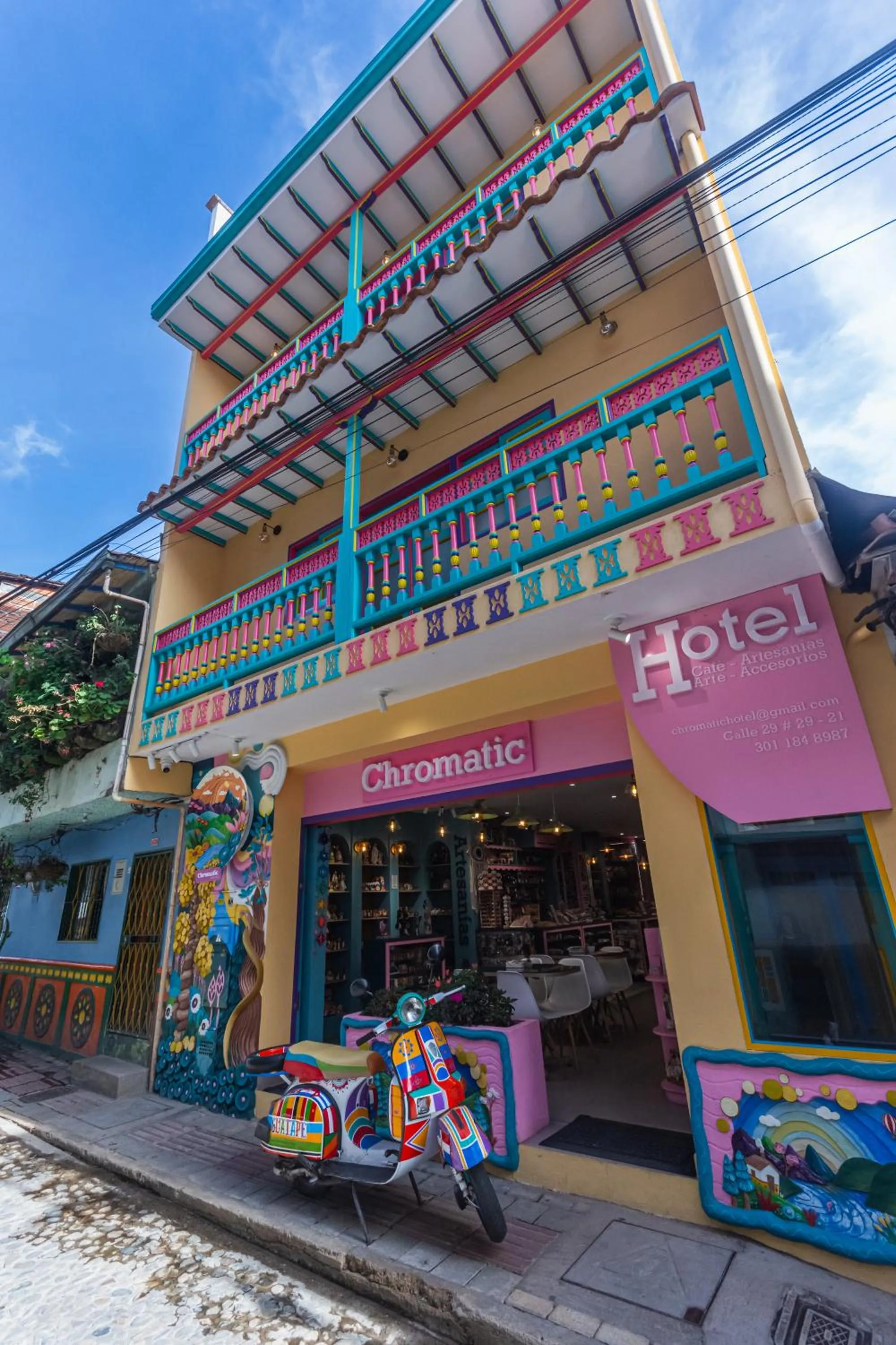 Property building in Hotel Chromatic