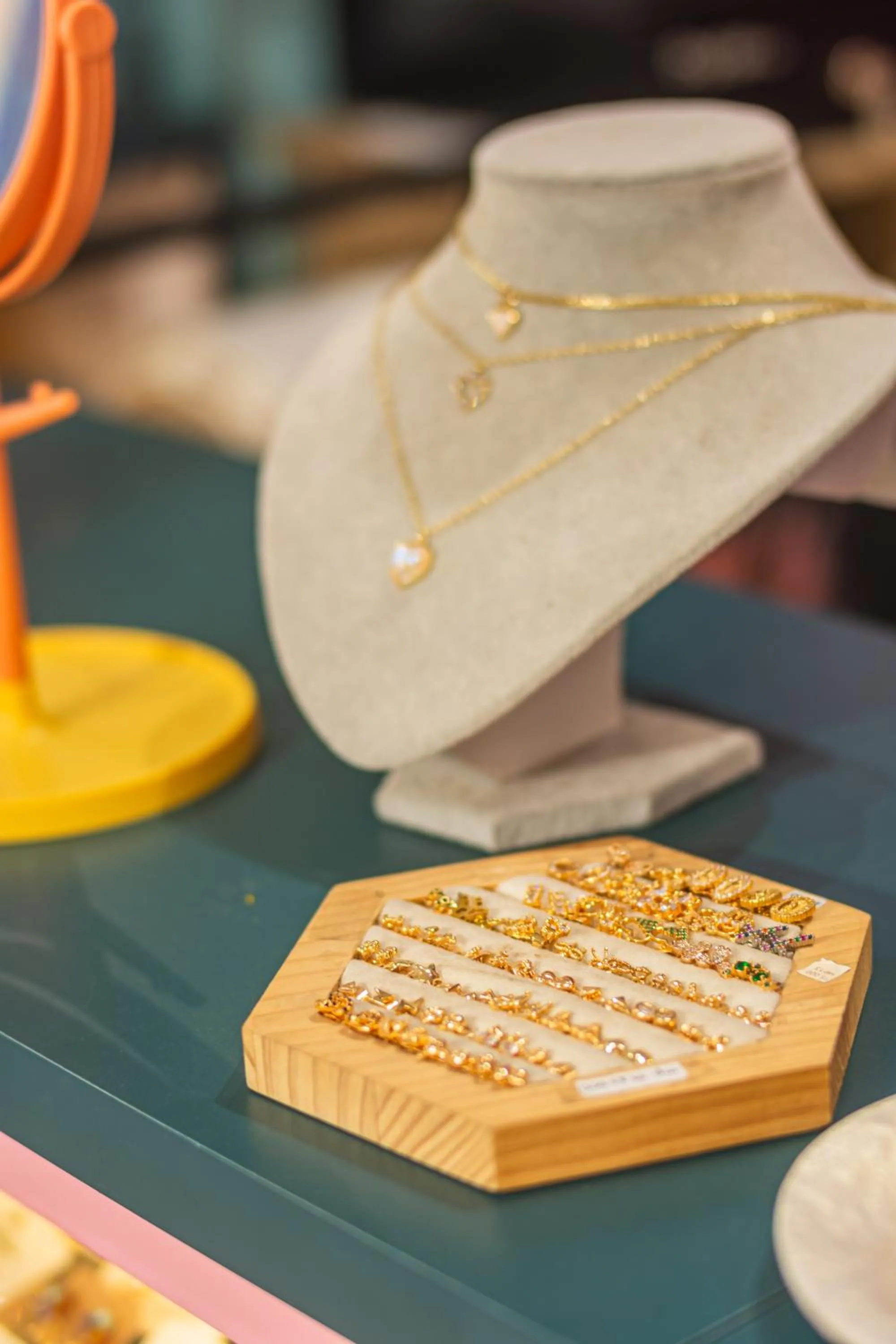 Shopping Area in Hotel Chromatic