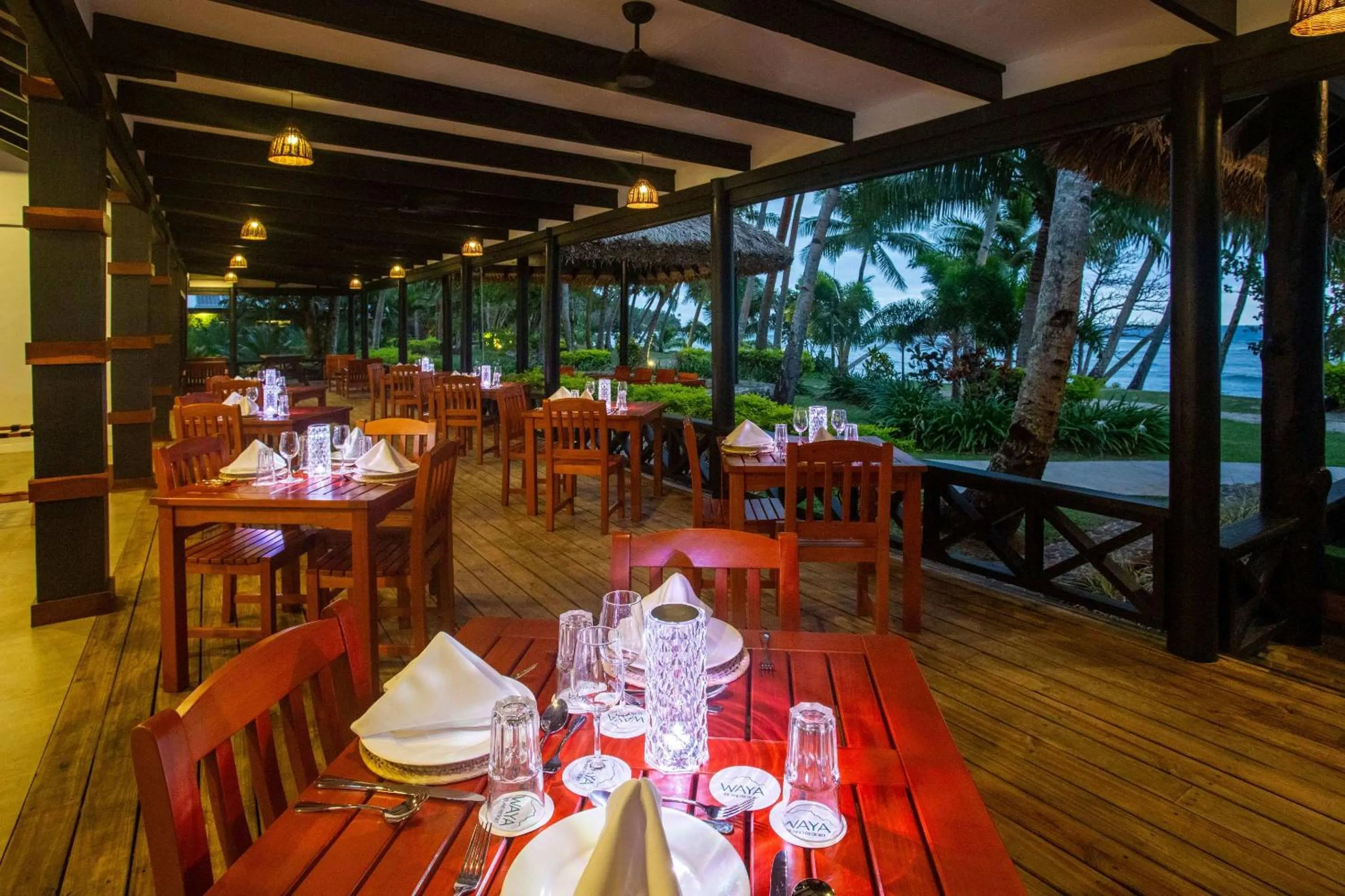 Restaurant/places to eat in Waya Island Resort