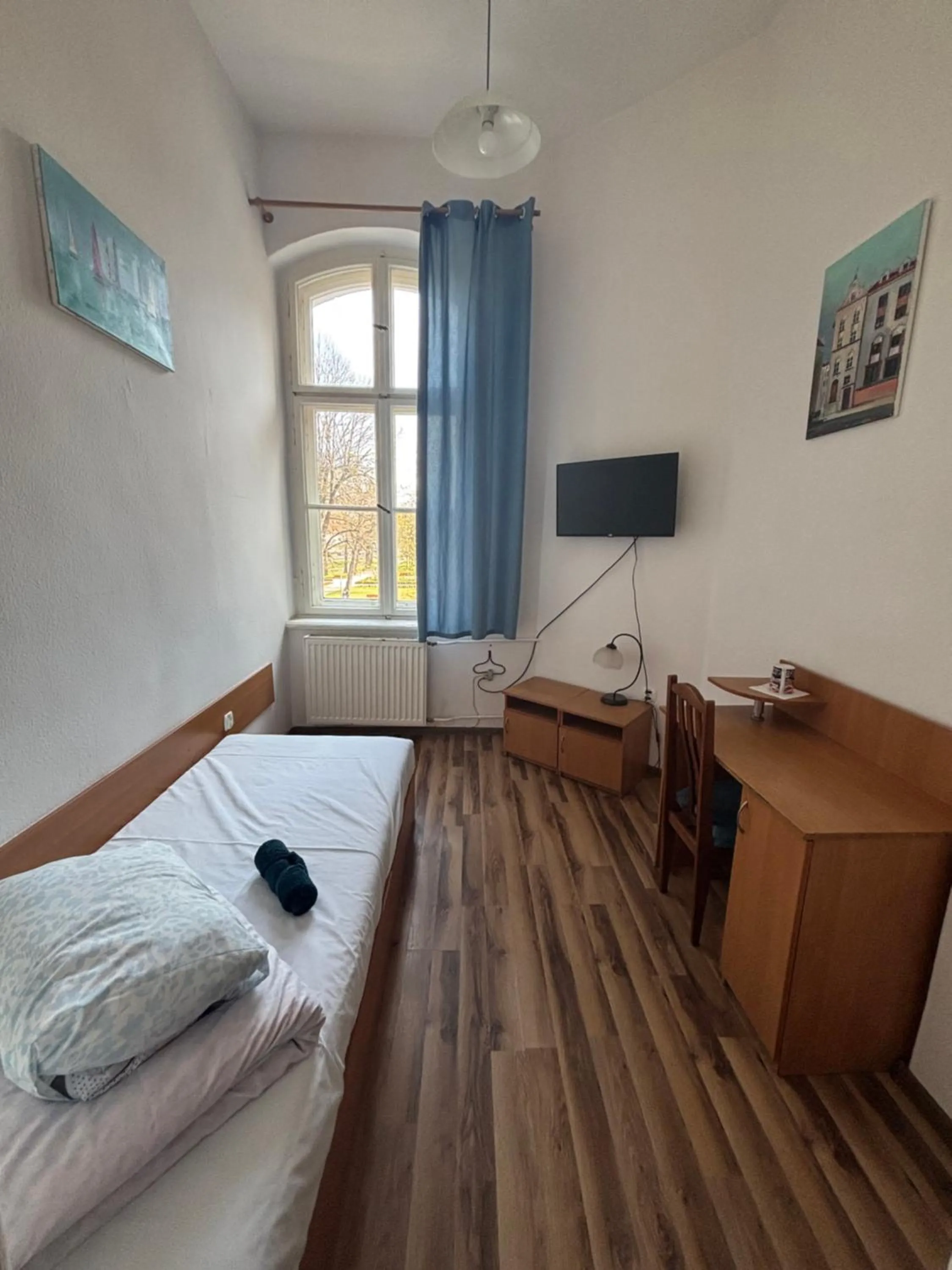 Photo of the whole room, Bed in Galeona - Hotel turystyczny