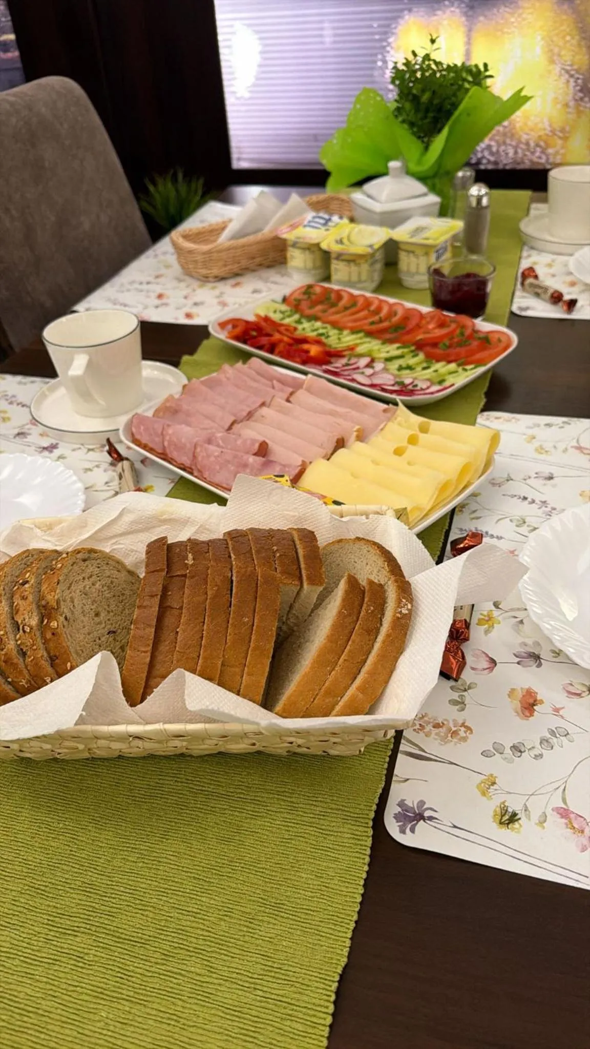 Food in Galeona - Hotel turystyczny