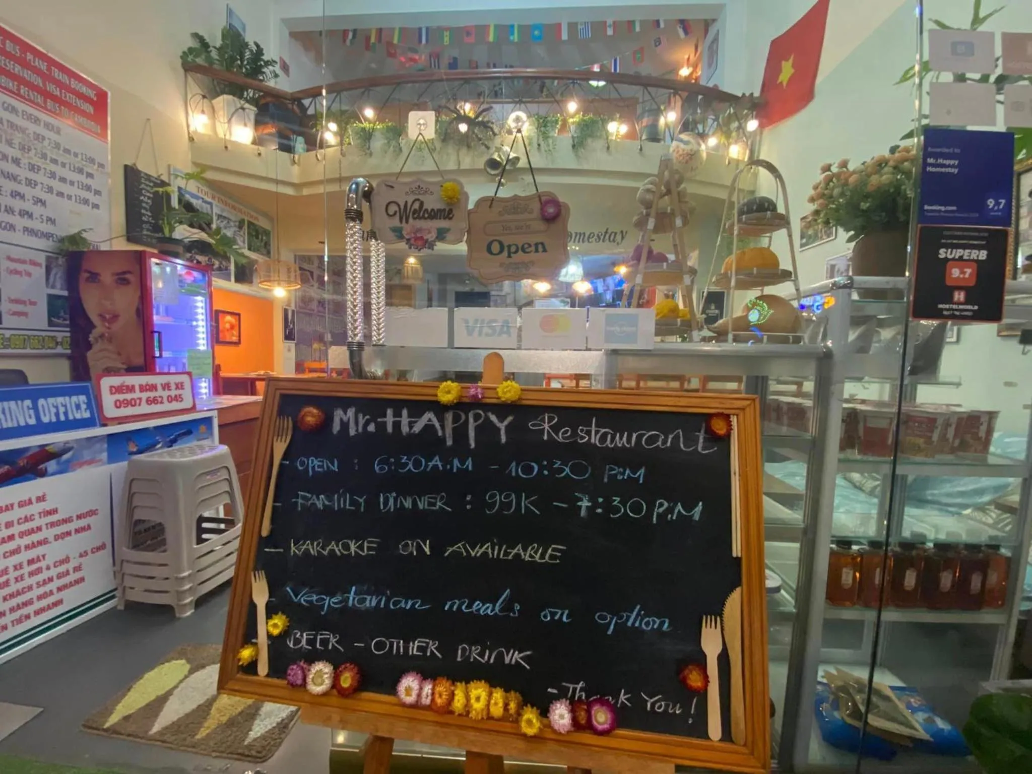 Restaurant/places to eat in Mr.Happy Homestay