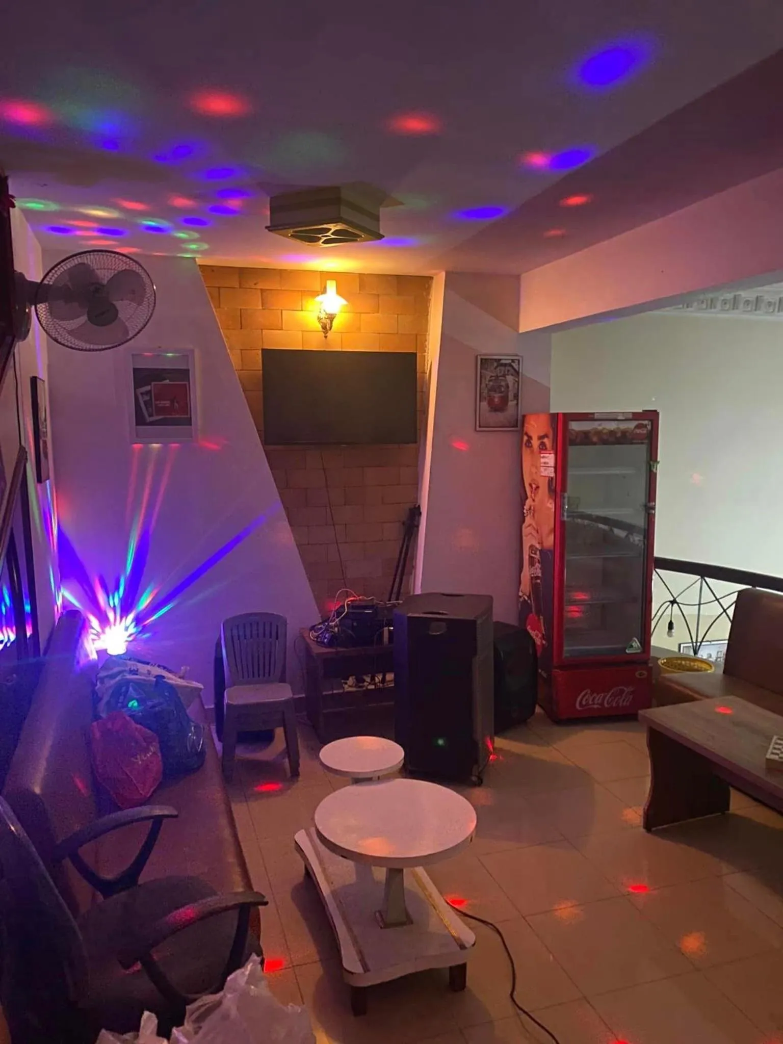 Karaoke in Mr.Happy Homestay