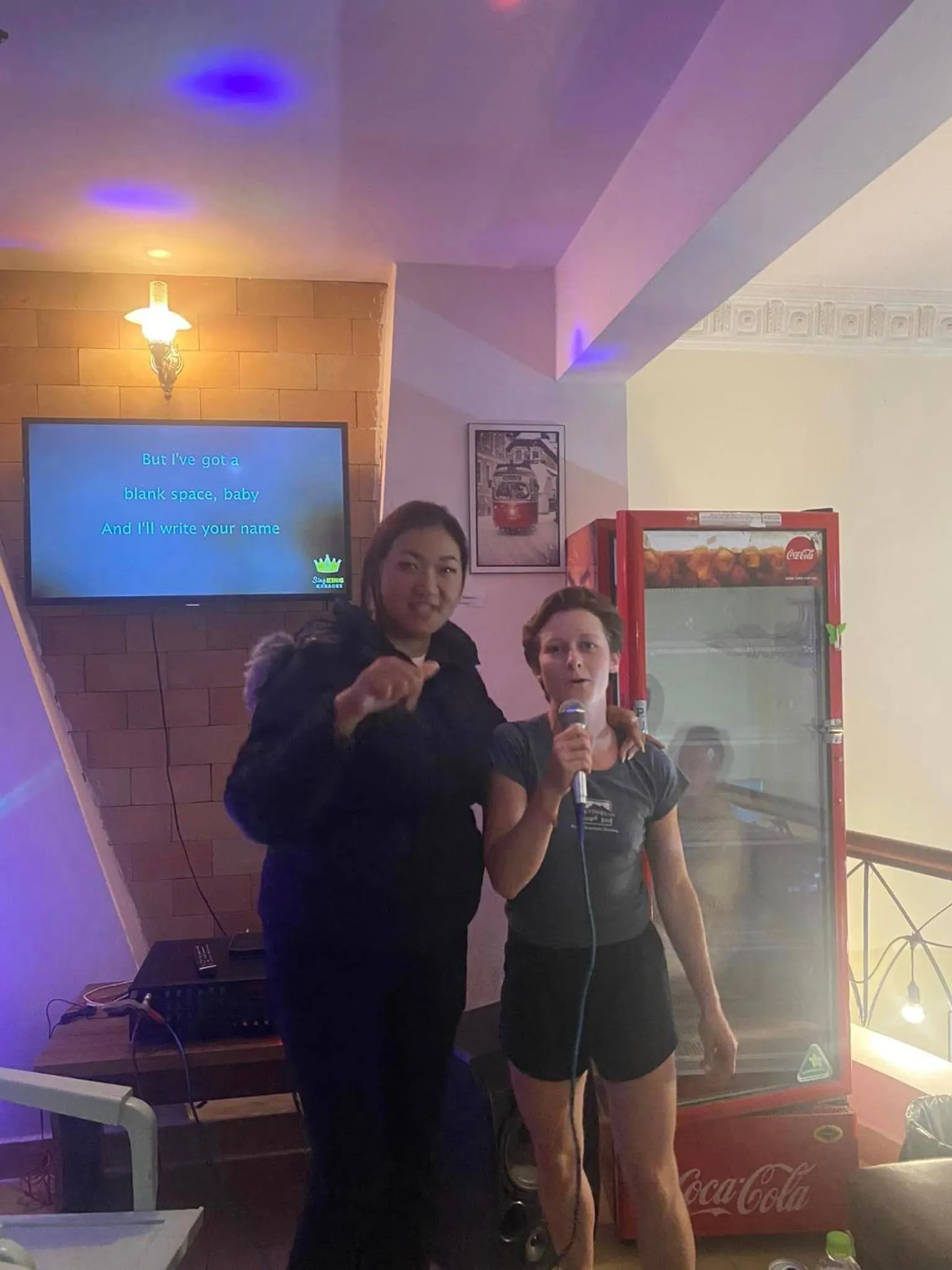 People in Mr.Happy Homestay