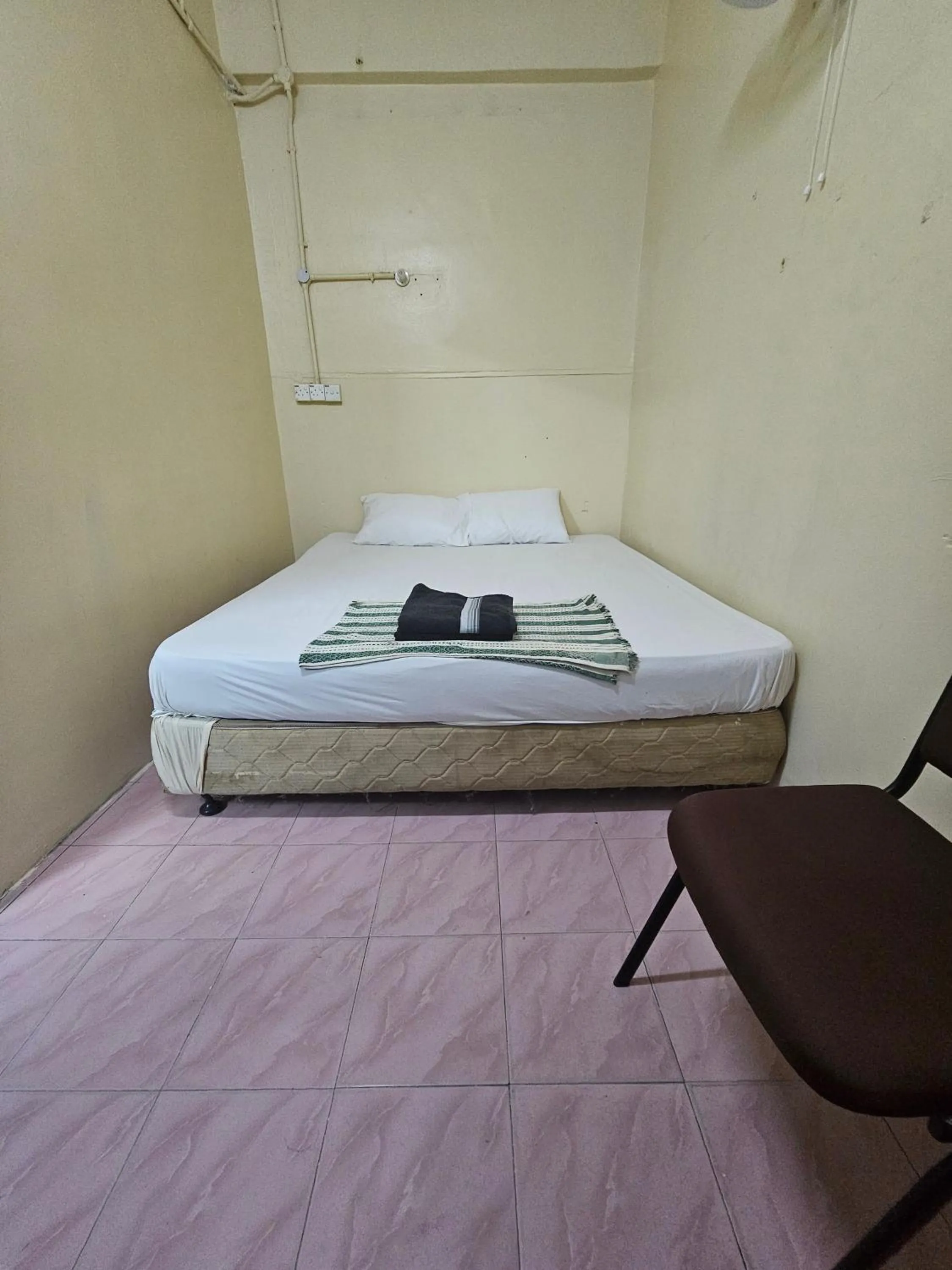 Bedroom, Bed in Hotel O Bintang Inns