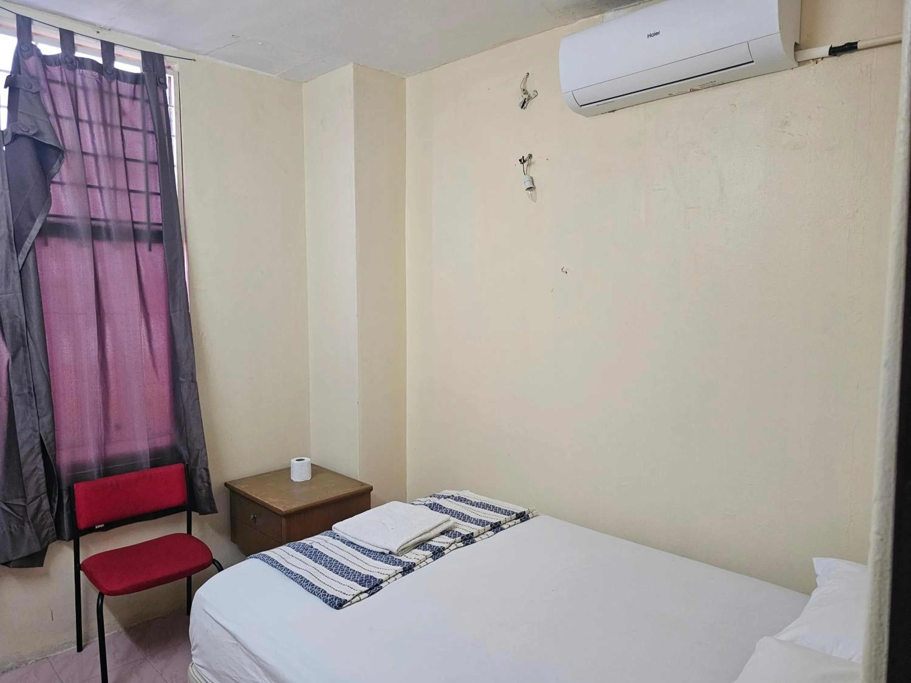 Bedroom, Bed in Hotel O Bintang Inns