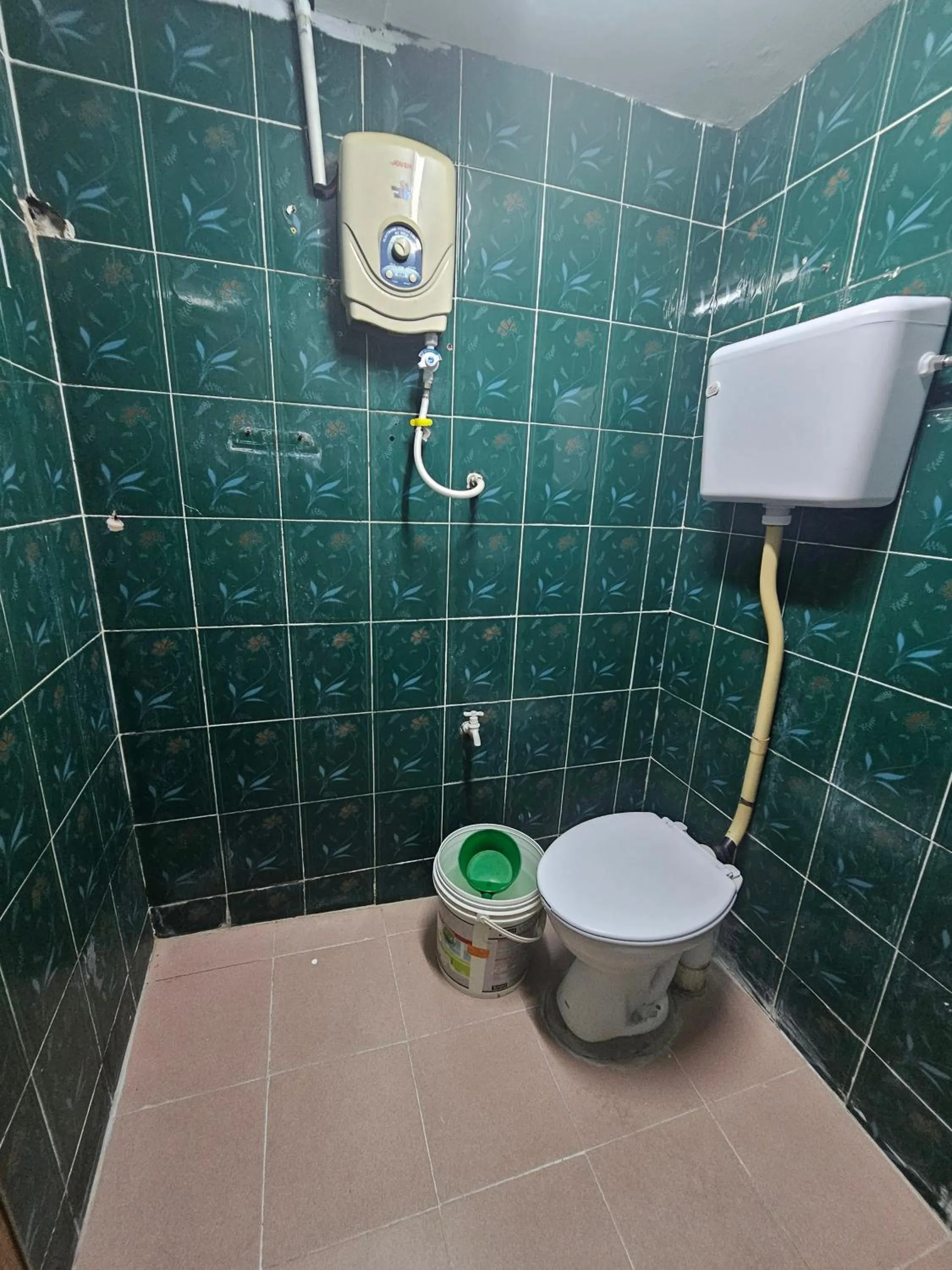 Bathroom in Hotel O Bintang Inns