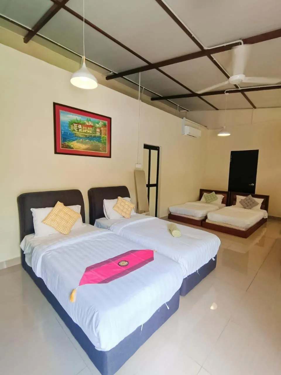 Bedroom in Collection O 90858 Bentong Wellness Homestay Midland