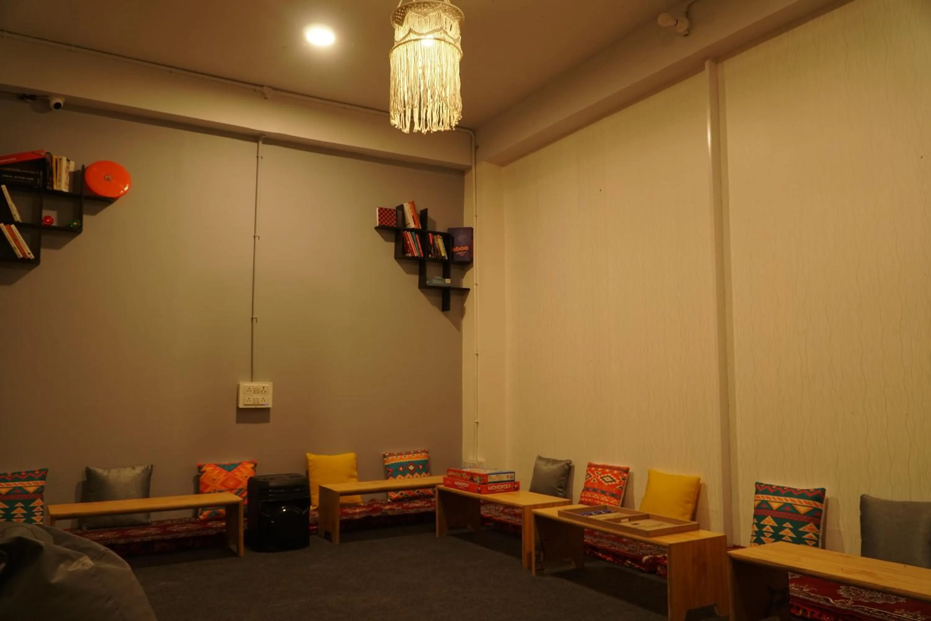 Restaurant/places to eat in Firefly Hostel