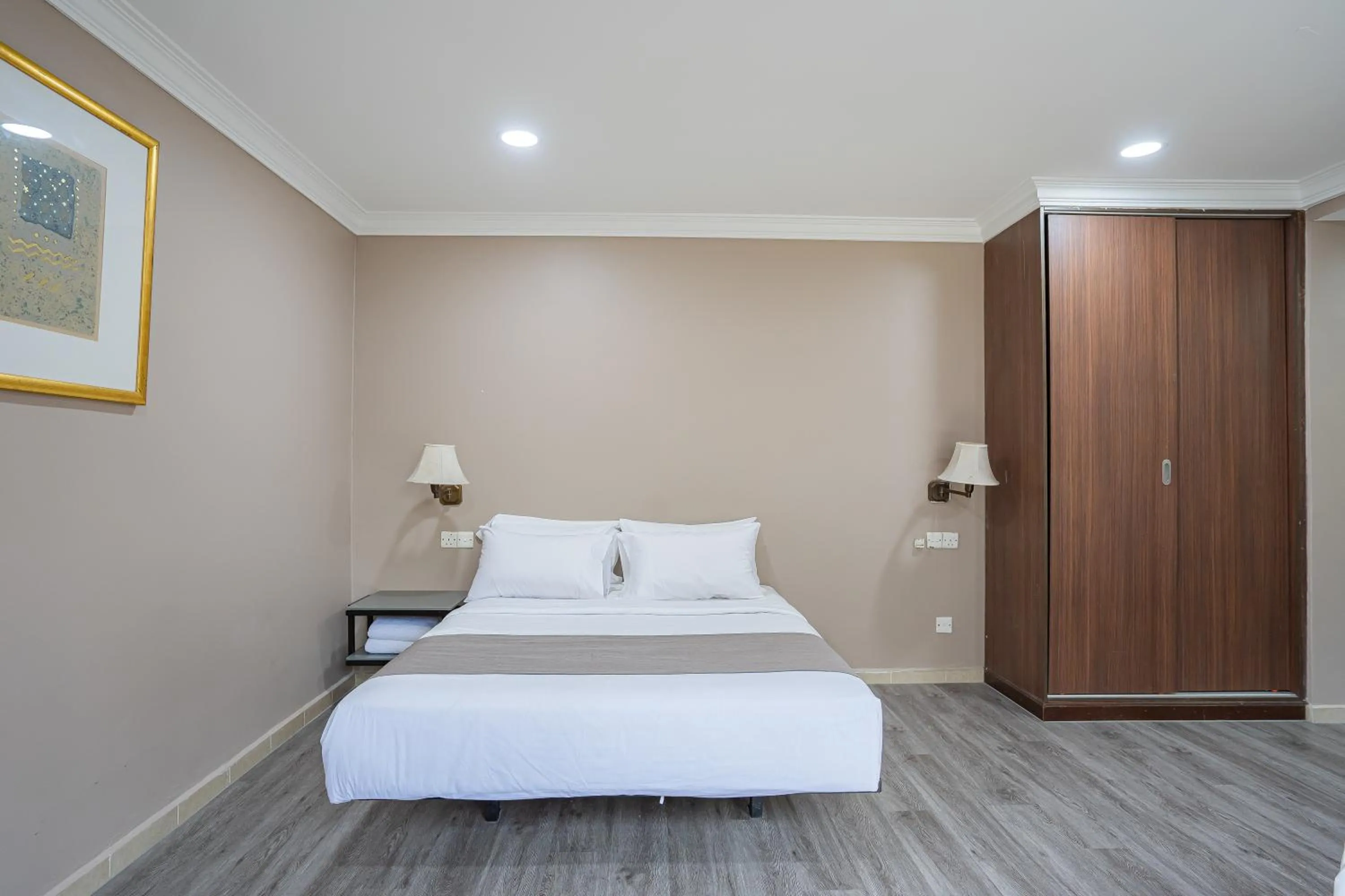 Bed in HOTEL 28 RAPID