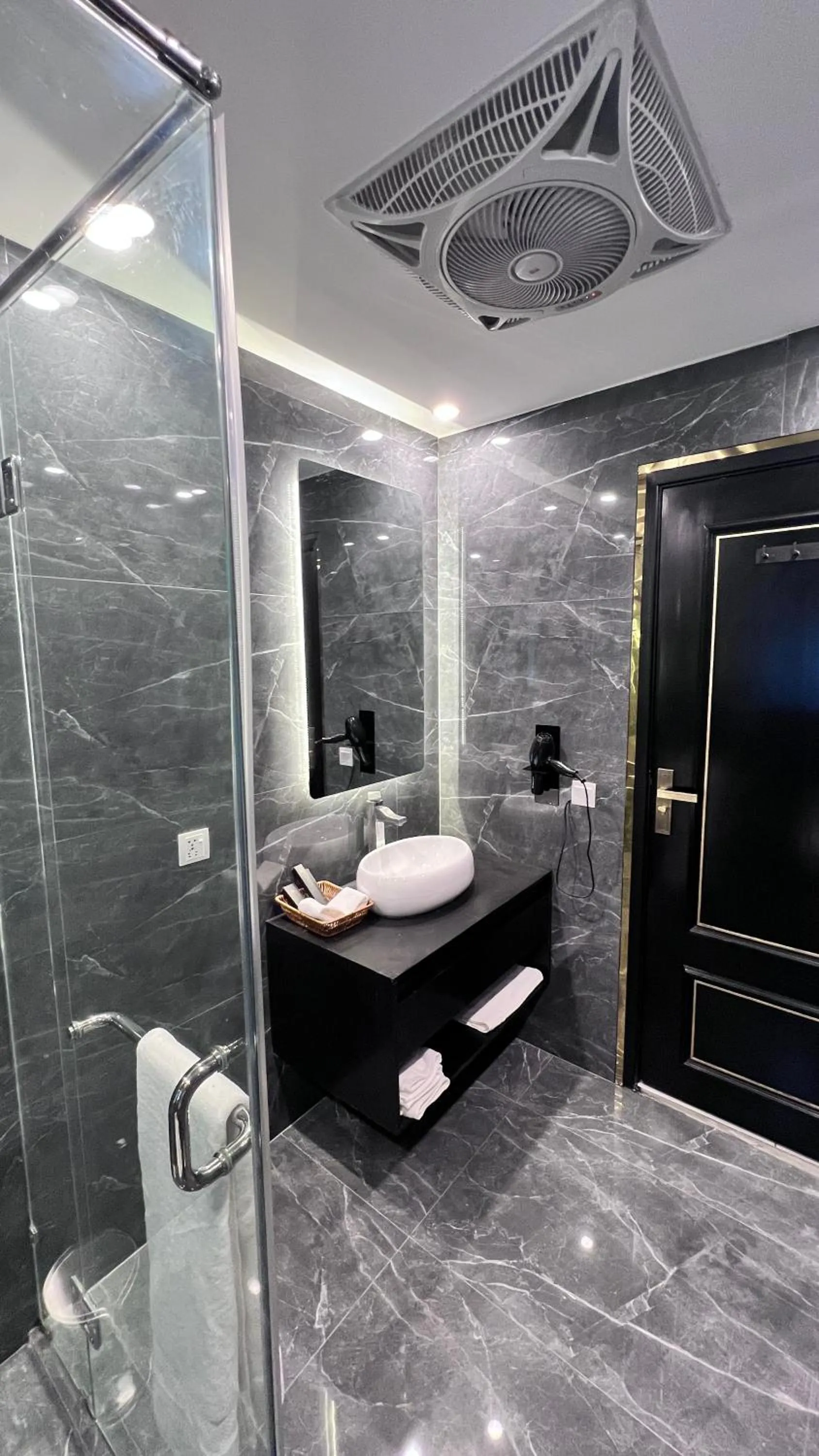 Shower in Villa Vista