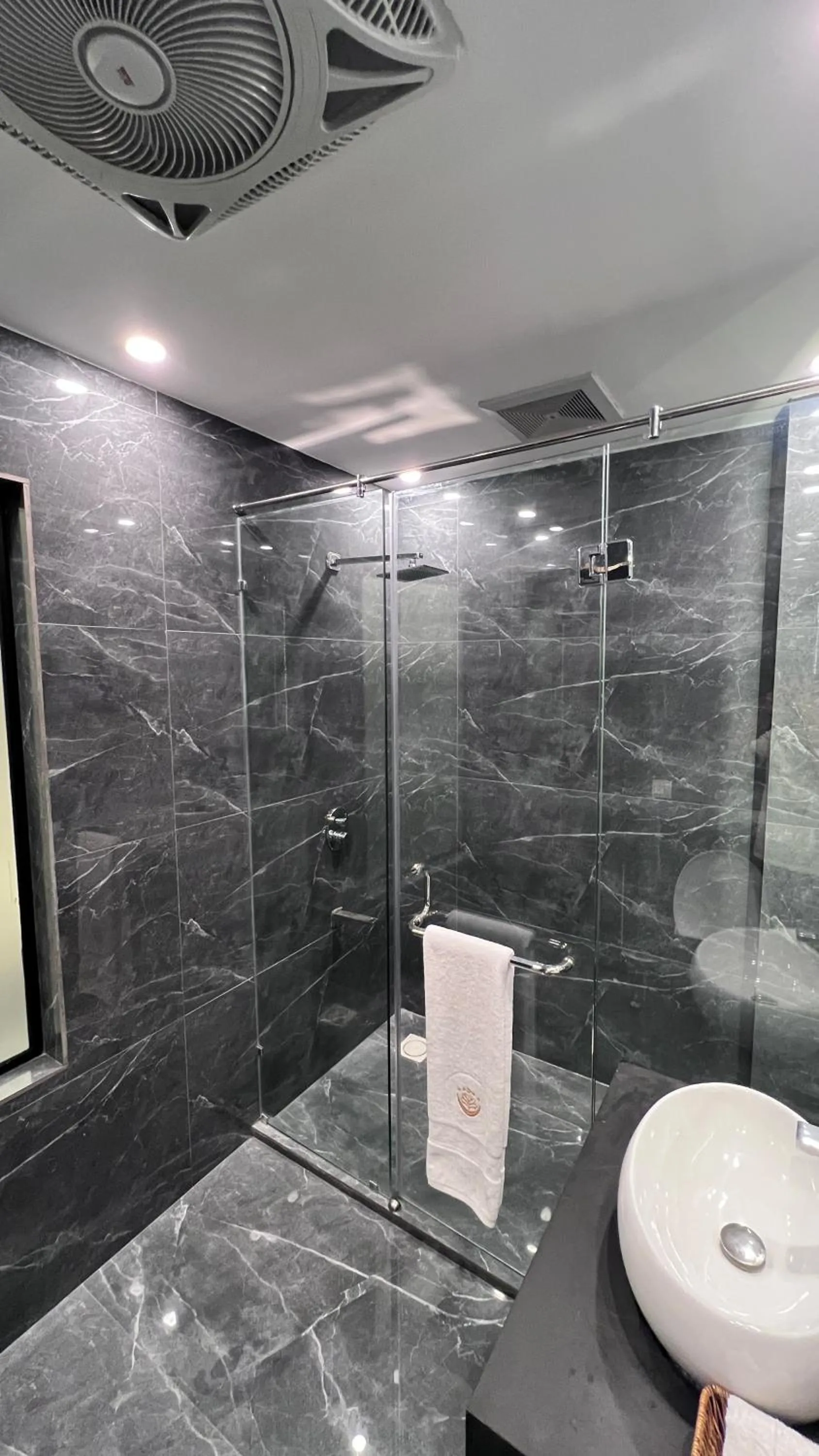 Shower in Villa Vista