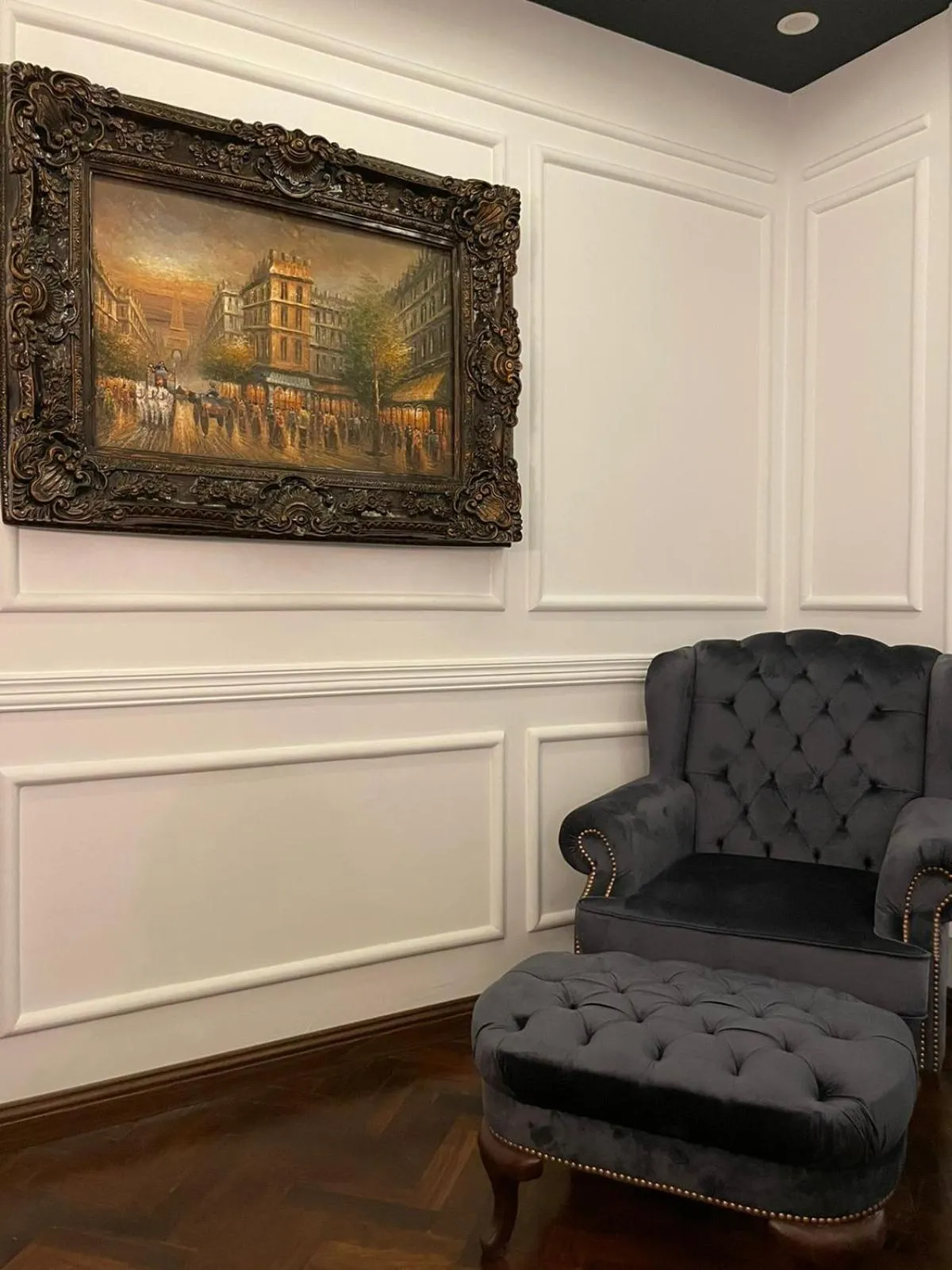 Decorative detail in Villa Vista