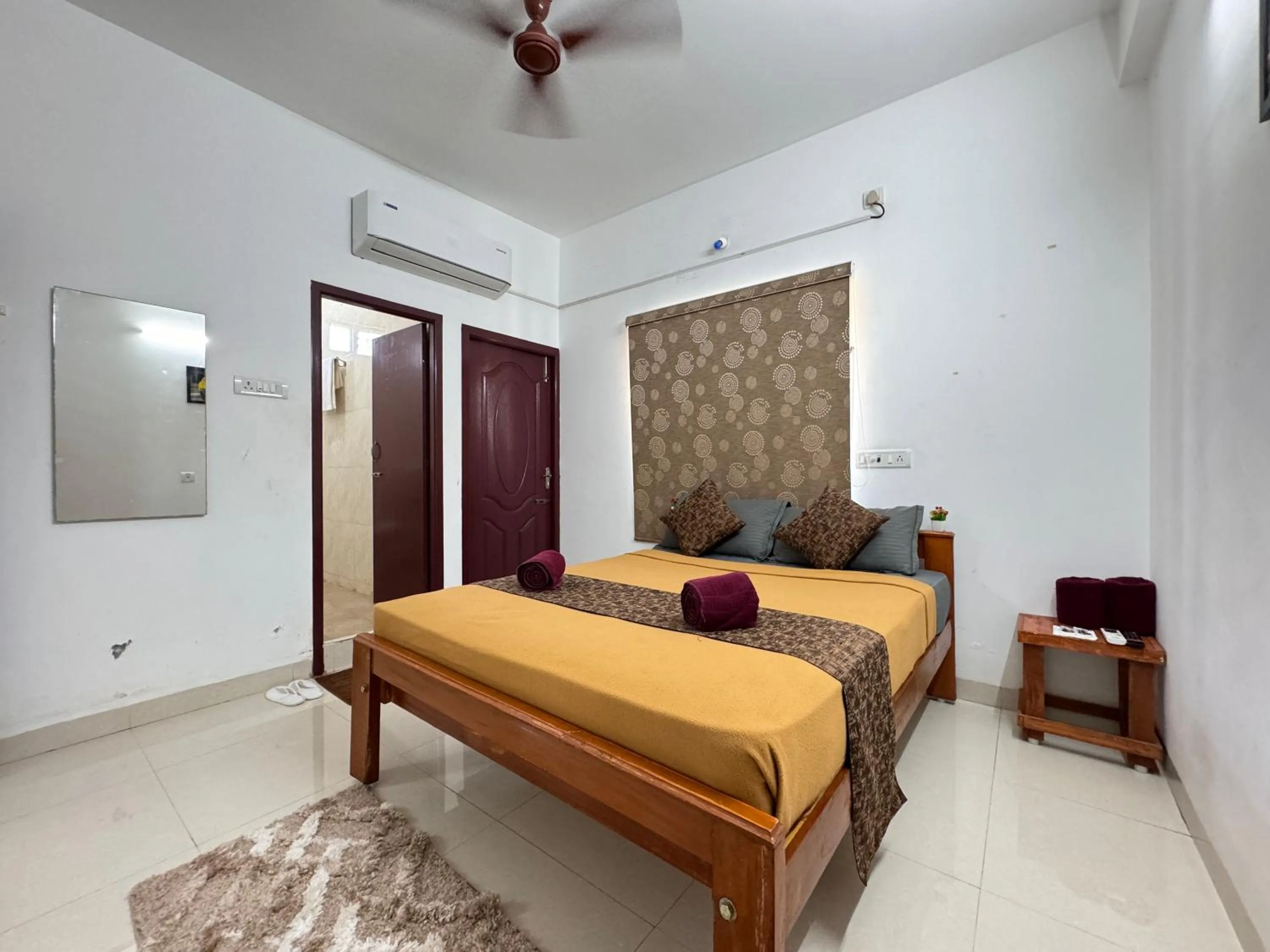 Bed in Royal Beach Service Apartment