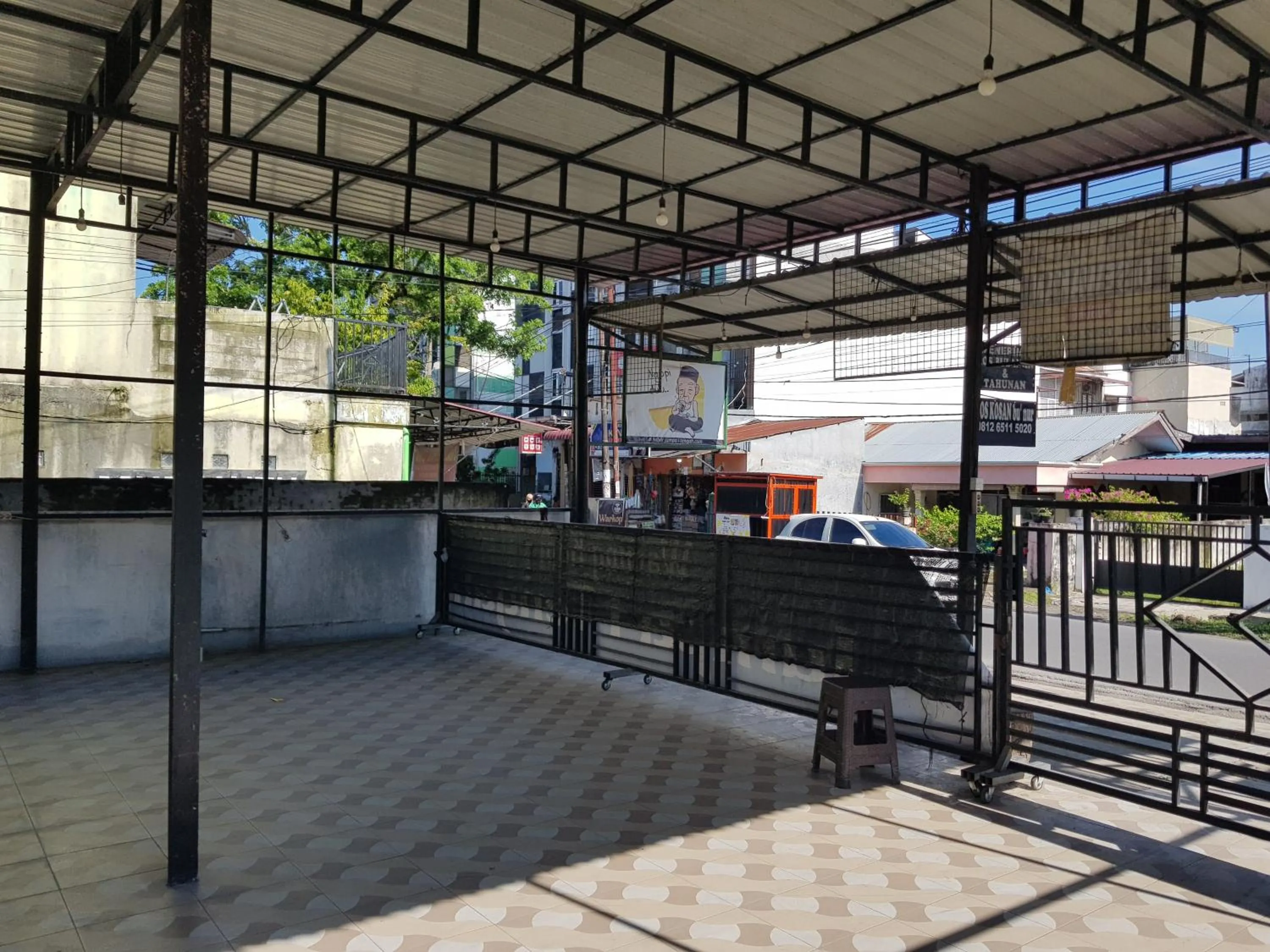 Facade/entrance in Hotel O Cempaka Syariah