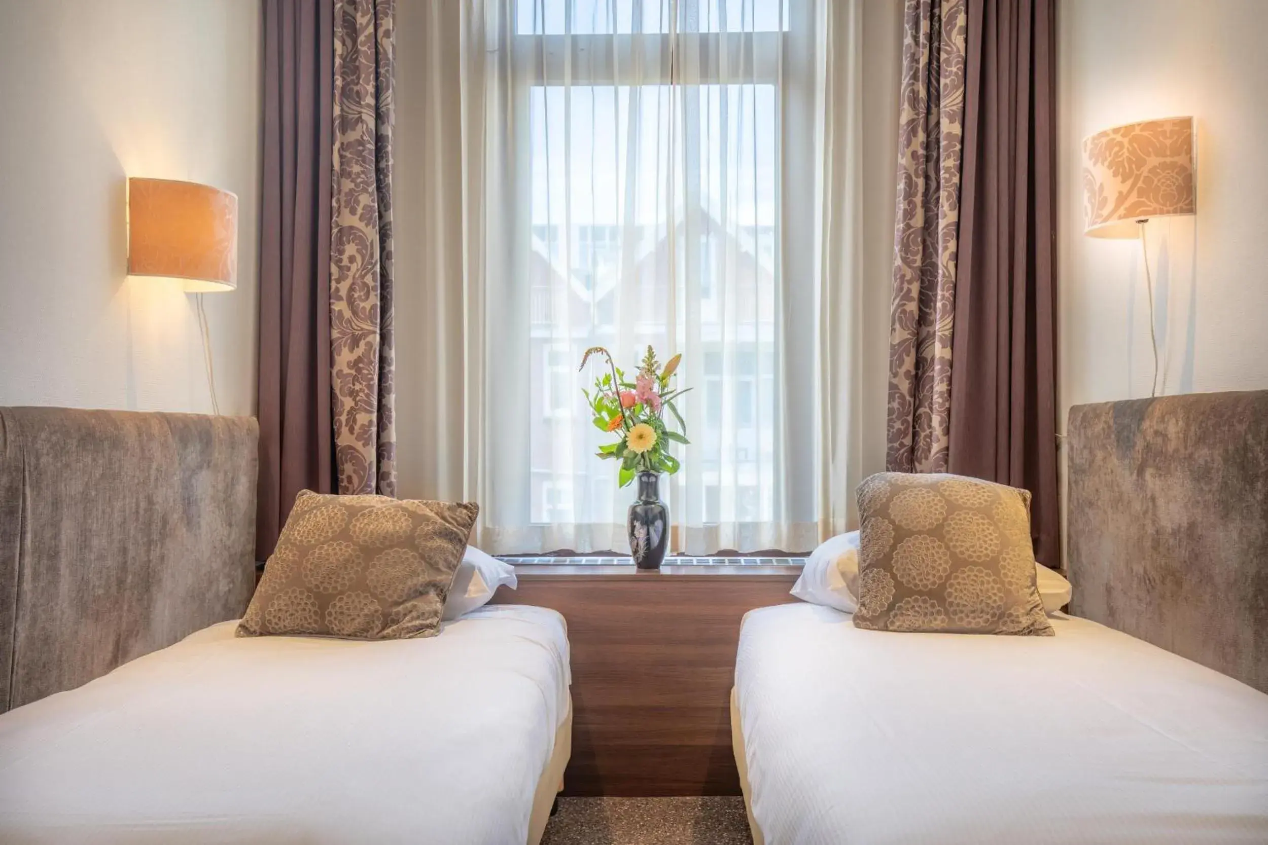 Economy Twin Room in Boutique Hotel Milano Rotterdam-Centre Economy Twin Room in Boutique Hotel Milano Rotterdam-Centre