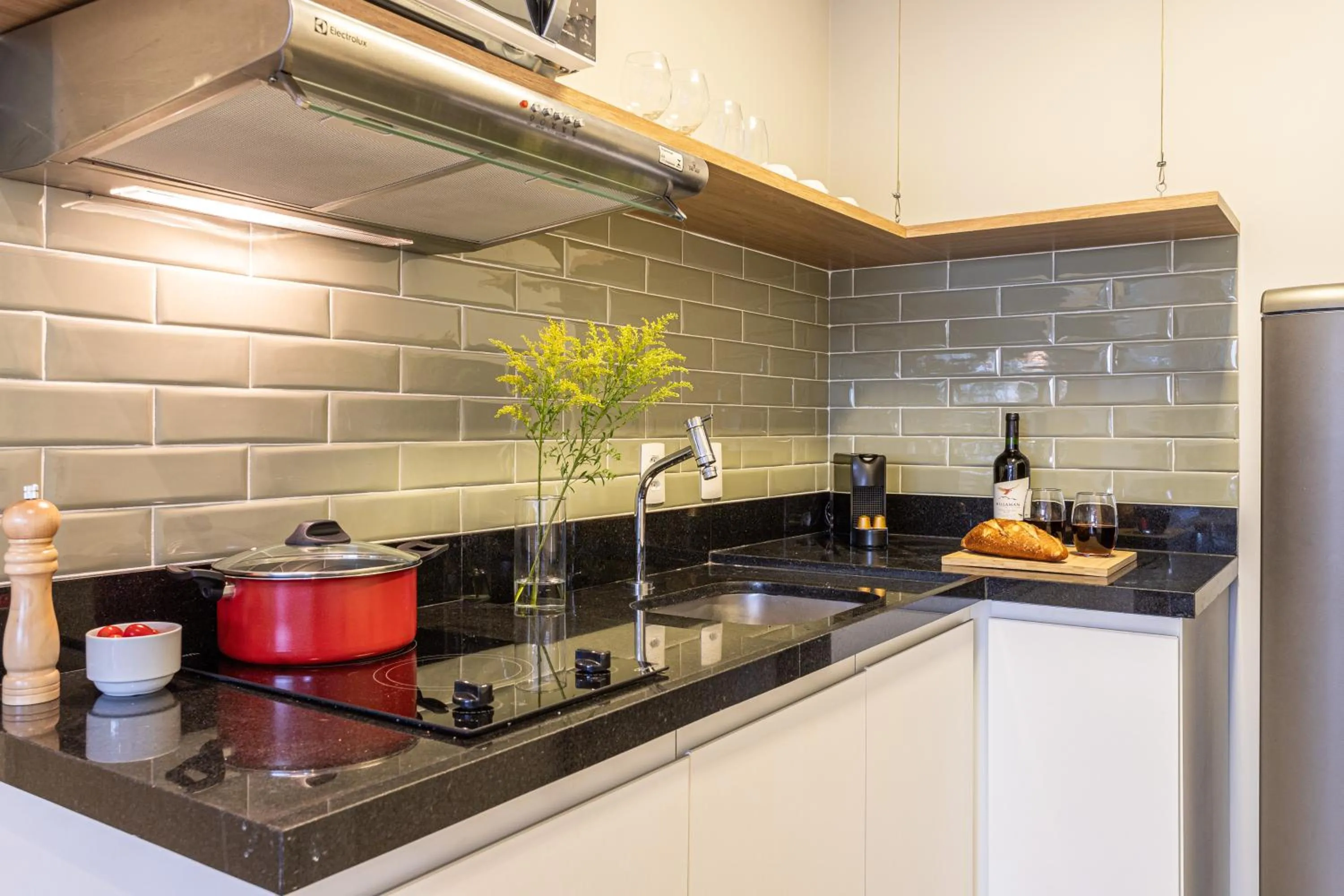 Kitchen or kitchenette in Next Home Design by Viva - Apartamentos em prédio próximo ao Parque do Ibirapuera