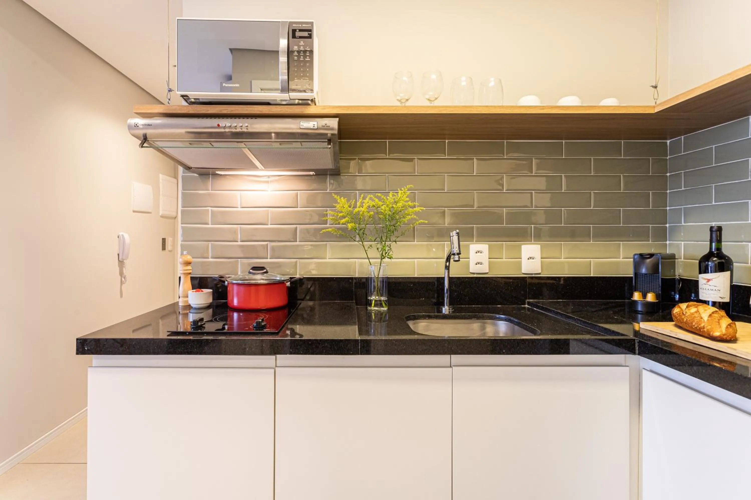 Kitchen or kitchenette in Next Home Design by Viva - Apartamentos em prédio próximo ao Parque do Ibirapuera