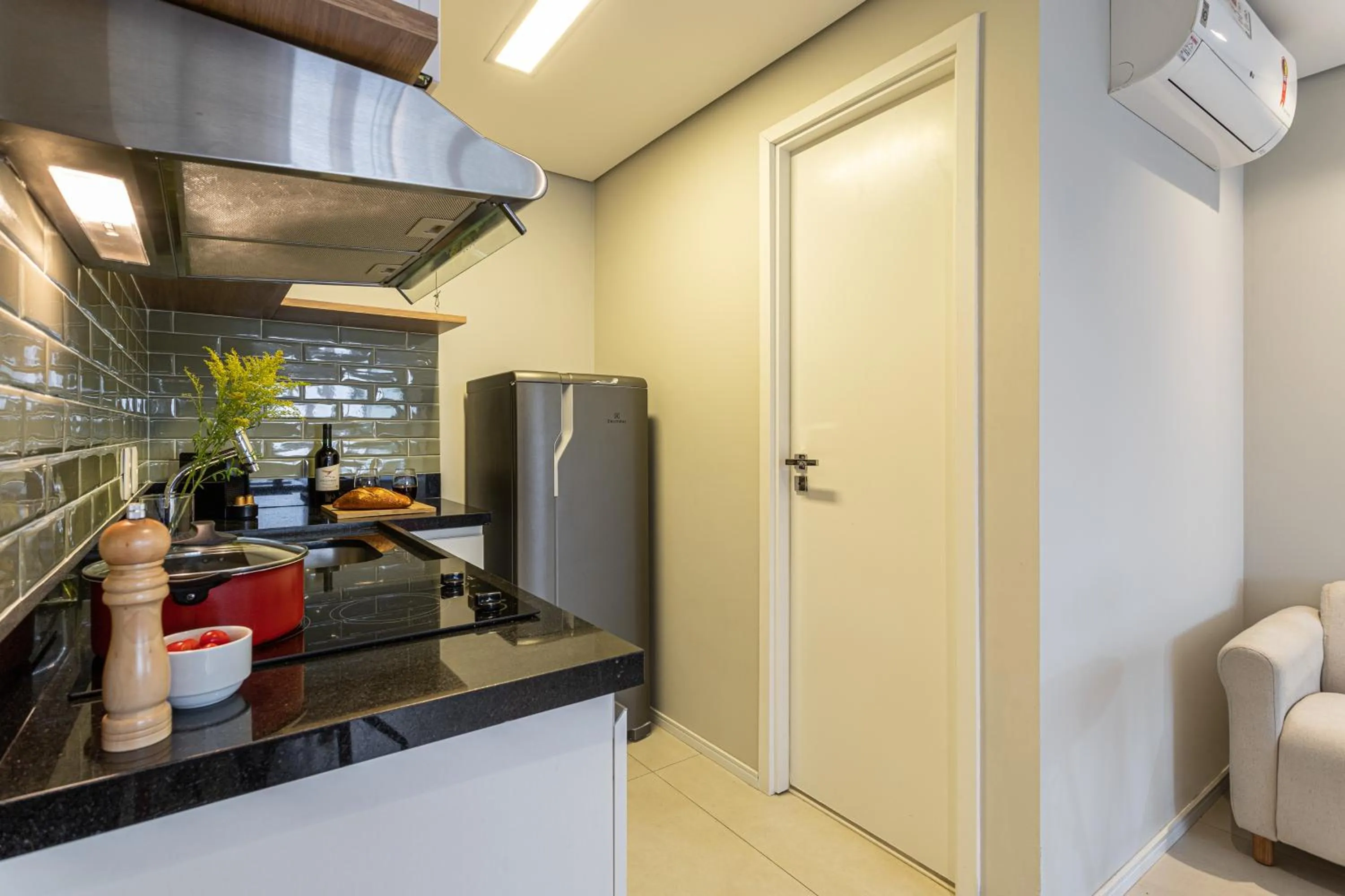 Kitchen or kitchenette in Next Home Design by Viva - Apartamentos em prédio próximo ao Parque do Ibirapuera