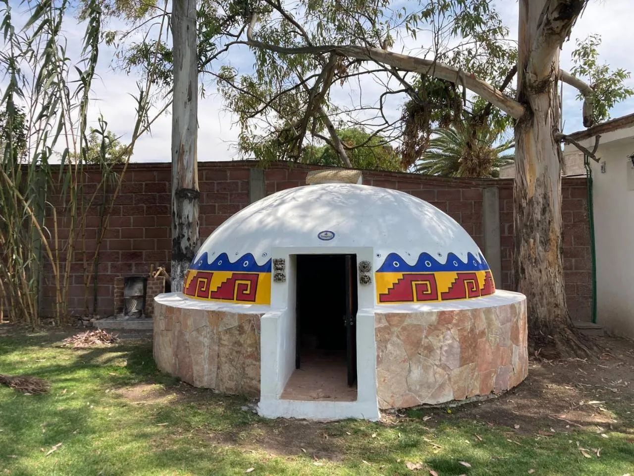 Garden in El Monasterio