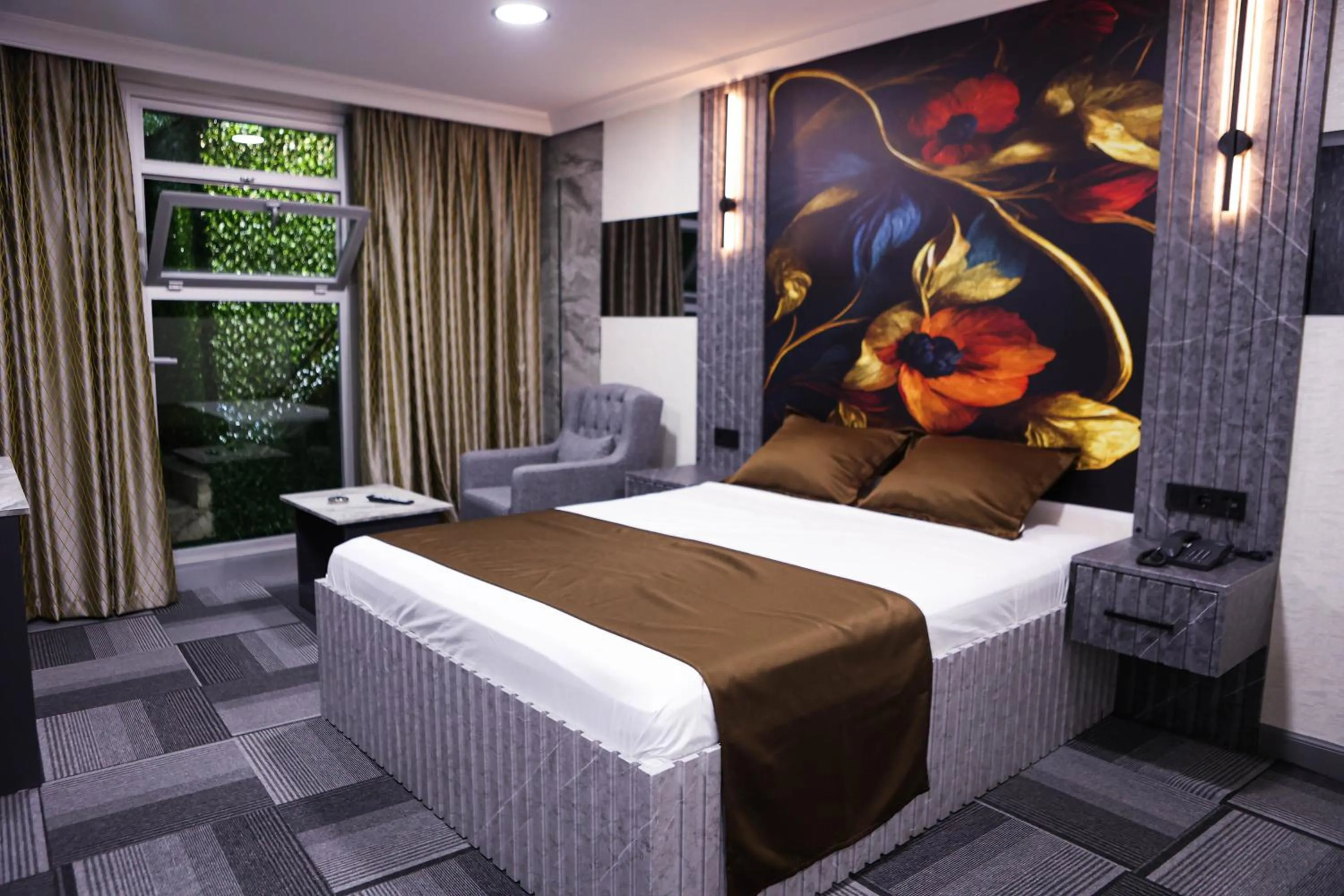 Bedroom, Bed in City Night Suites & Hotels