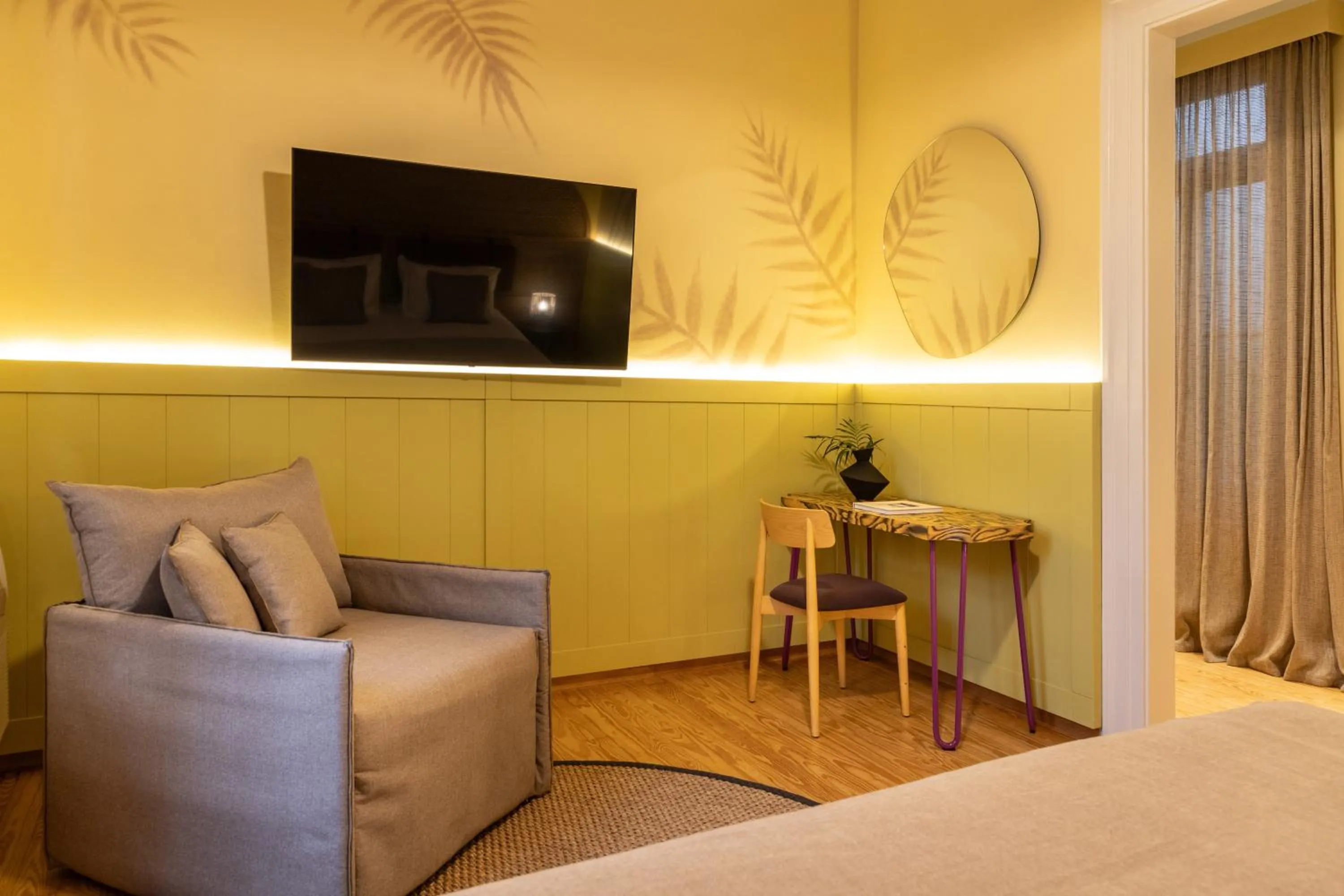 TV and multimedia in MEDLEY Conceptual Living & Spa