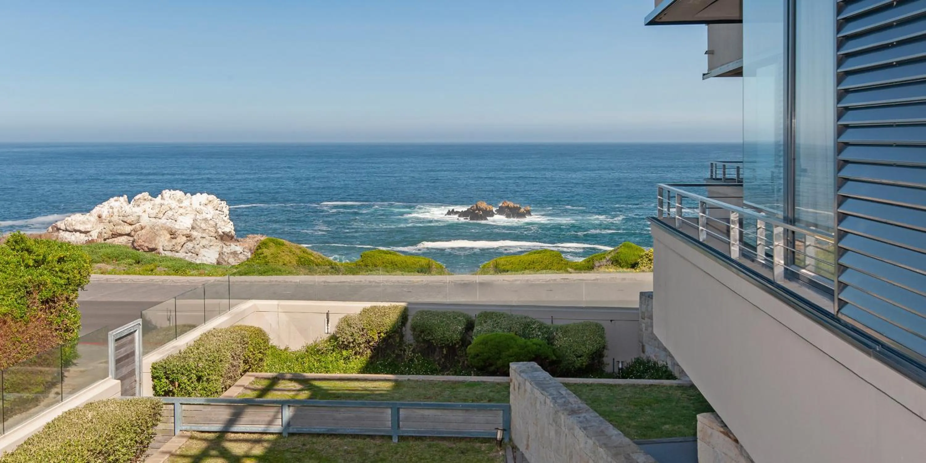 Sea view in Harbour House Hotel - Le Paradis Apartments