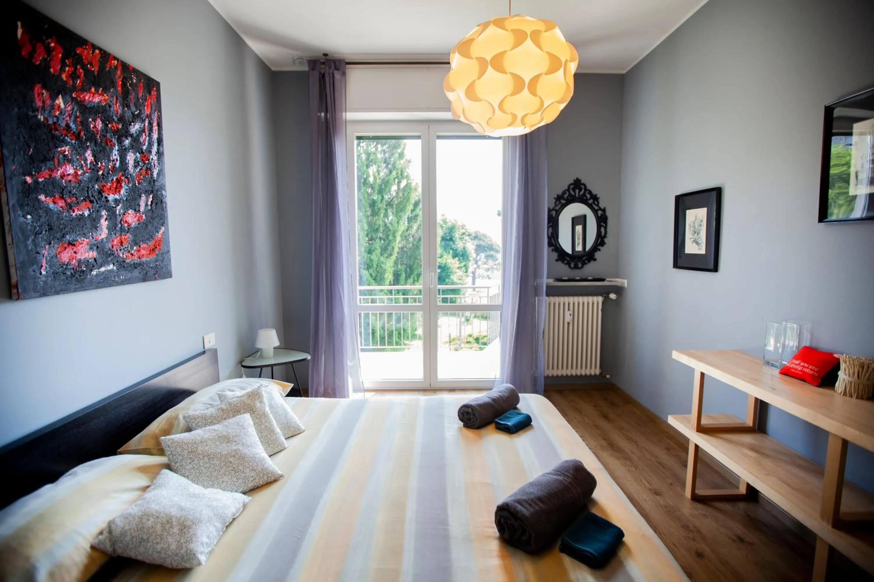 Bed in Chic and Freak Como