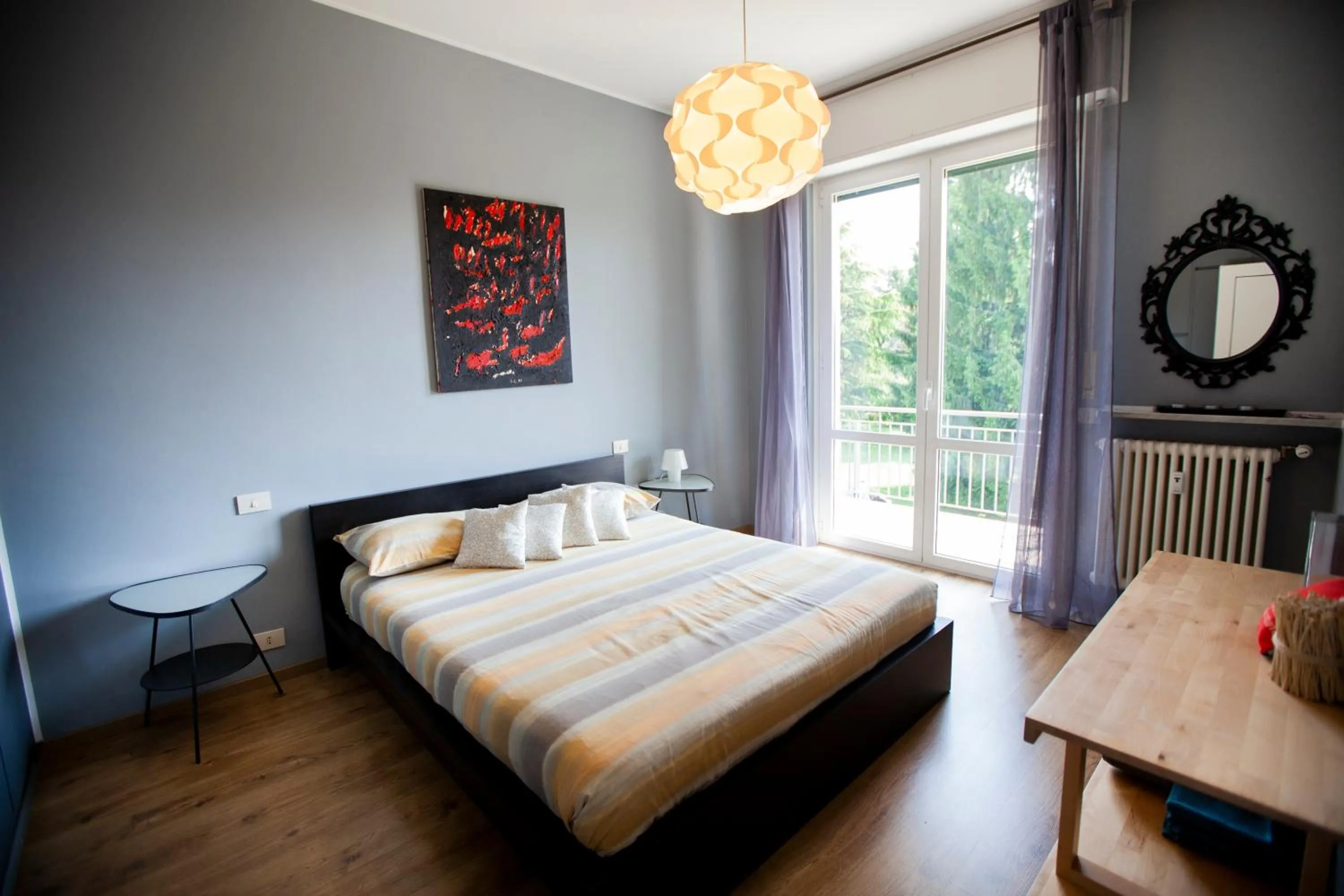 Bed in Chic and Freak Como