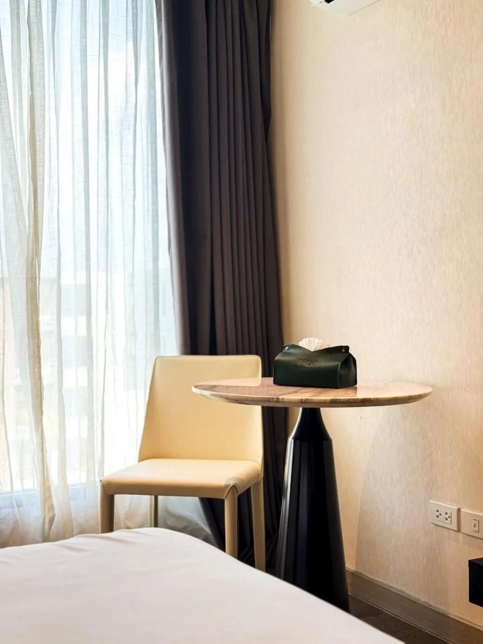 Photo of the whole room, Bed in Cha Chiangmai Luxury