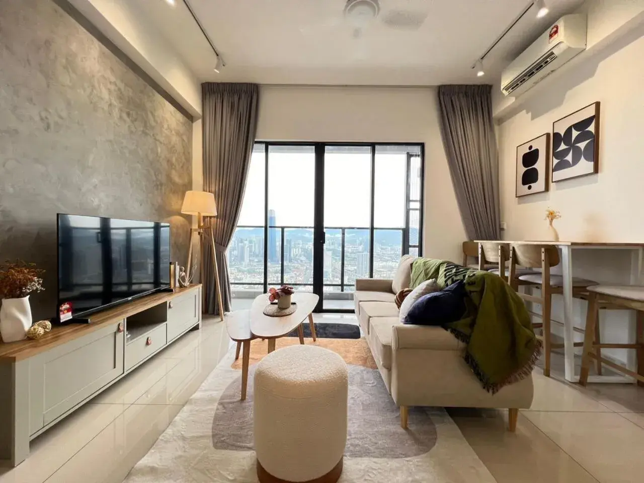 Two-Bedroom Apartment in KLCity & KLCC View Modern Style 2R2B - 6 pax Two-Bedroom Apartment in KLCity & KLCC View Modern Style 2R2B - 6 pax