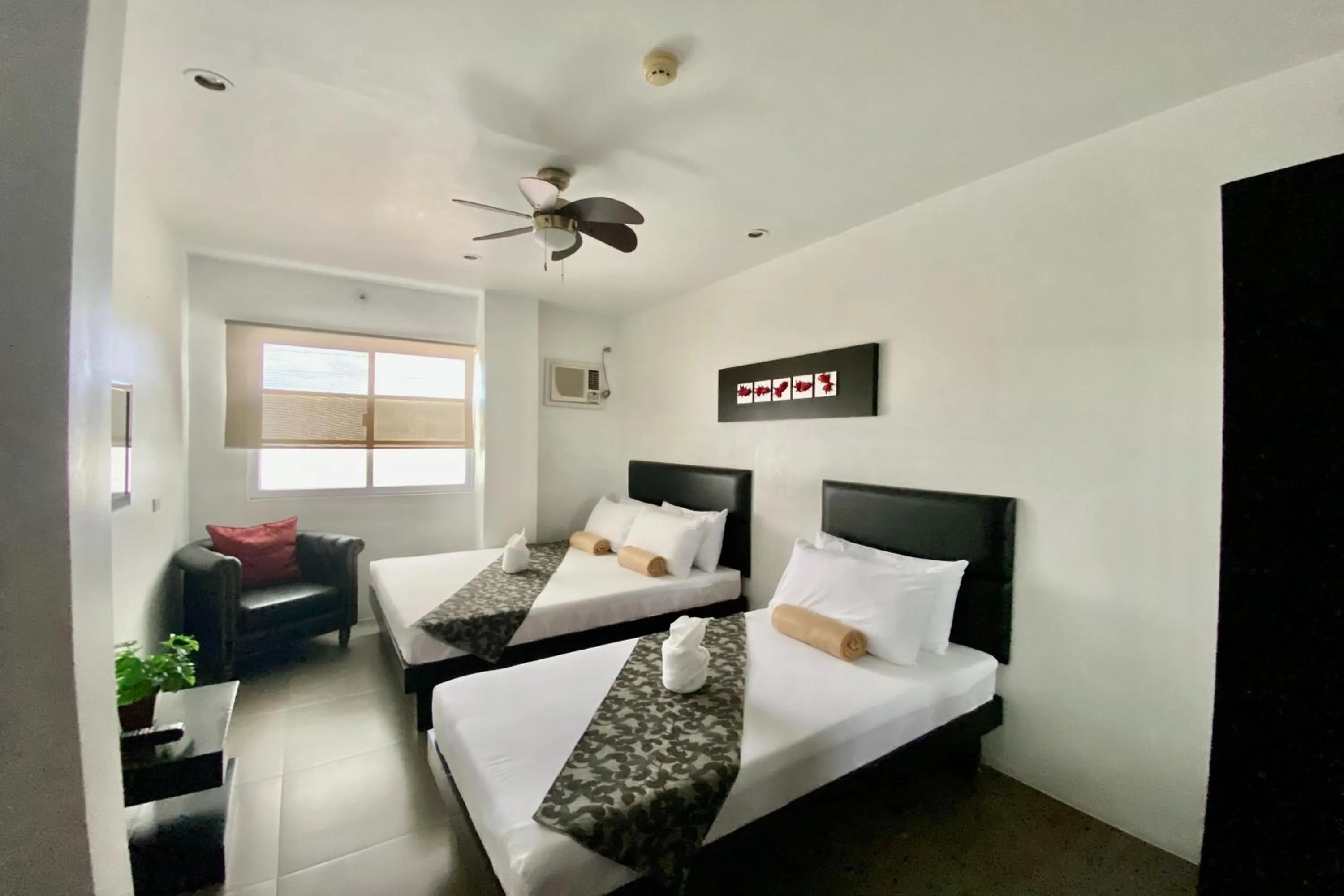 Bed in Micasa Lodge Palawan