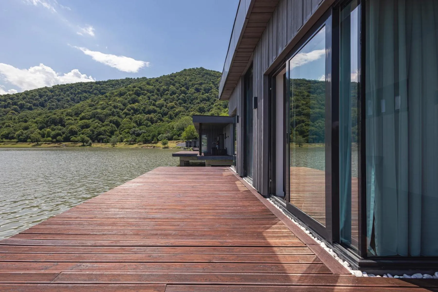 Day in Apart Hotel Kundzuli