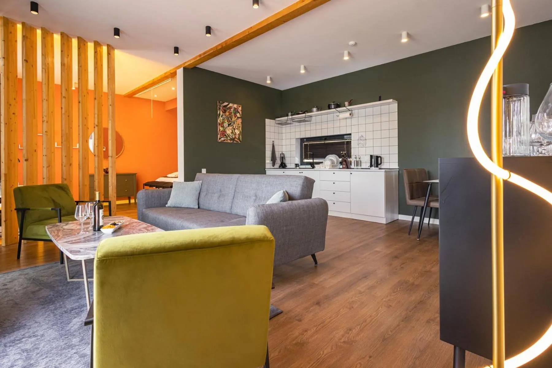 Kitchen or kitchenette in Apart Hotel Kundzuli