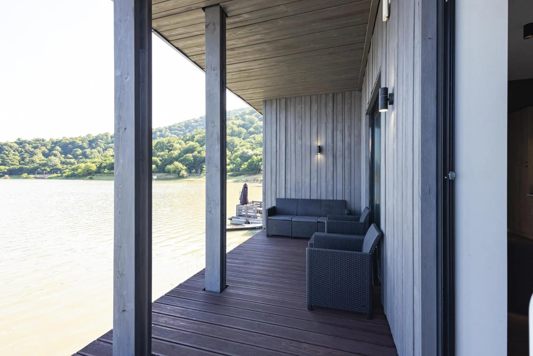 Day in Apart Hotel Kundzuli